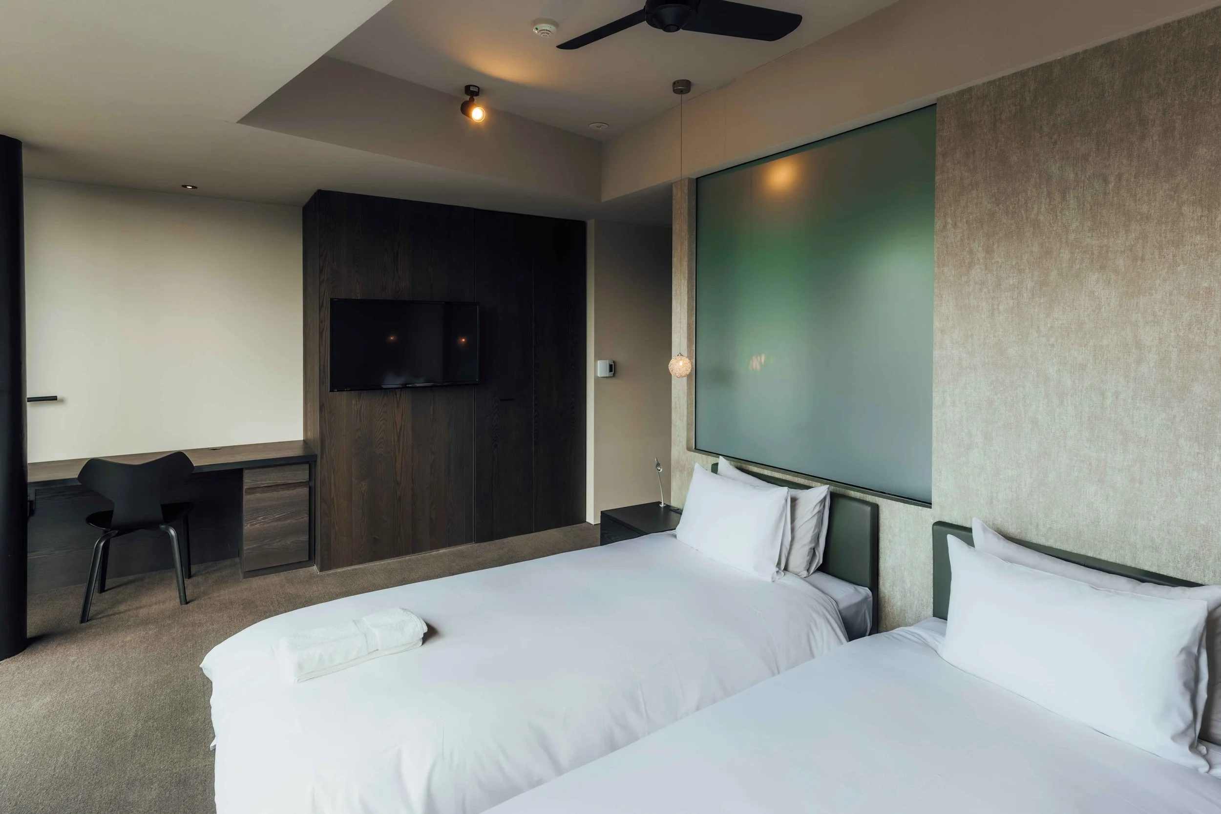 HavenNiseko_4BDRPenthouseResidence_BDR4_05-compresso.jpg