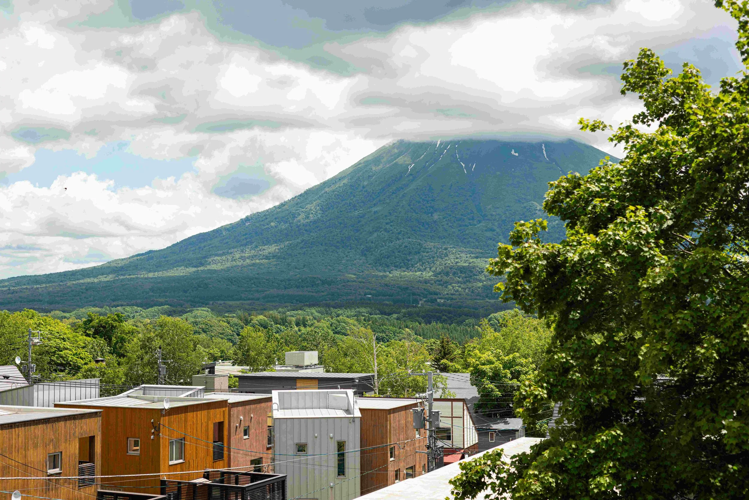 HavenNiseko_4BDRPenthouseResidence_BDR4_11-compresso.jpg