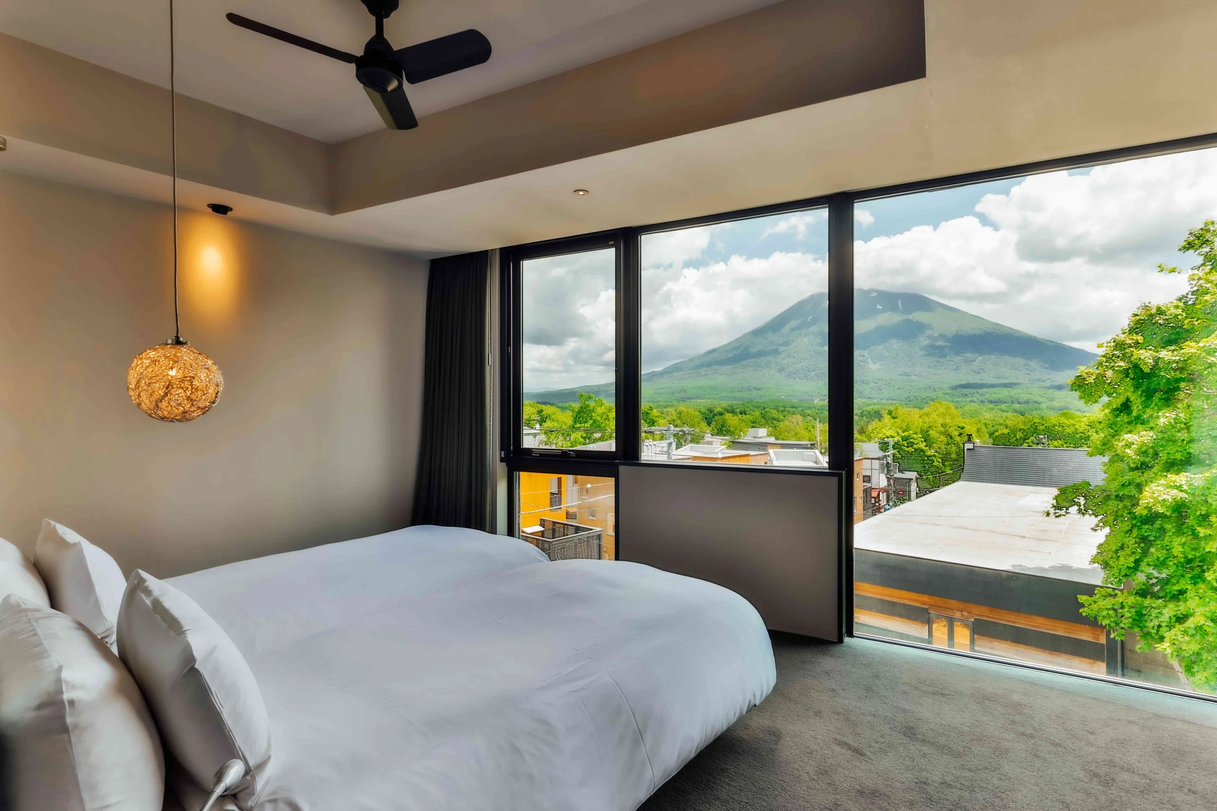 HavenNiseko_4BDRPenthouseResidence_BDR4_15-compresso.jpg
