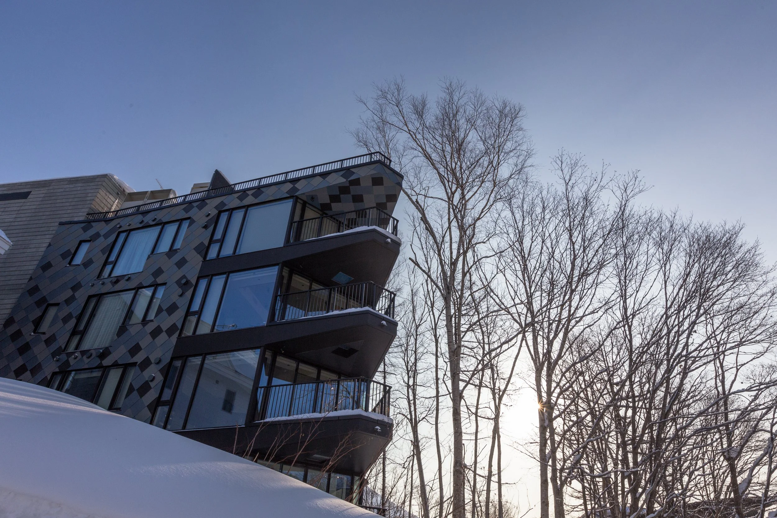 Haven Niseko exterior blue skies-3918.jpg