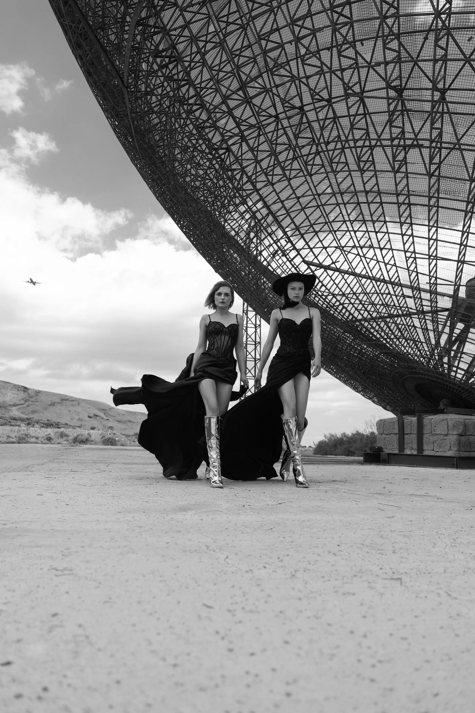 home-editorial-desert-dish-two-models-bw.jpg