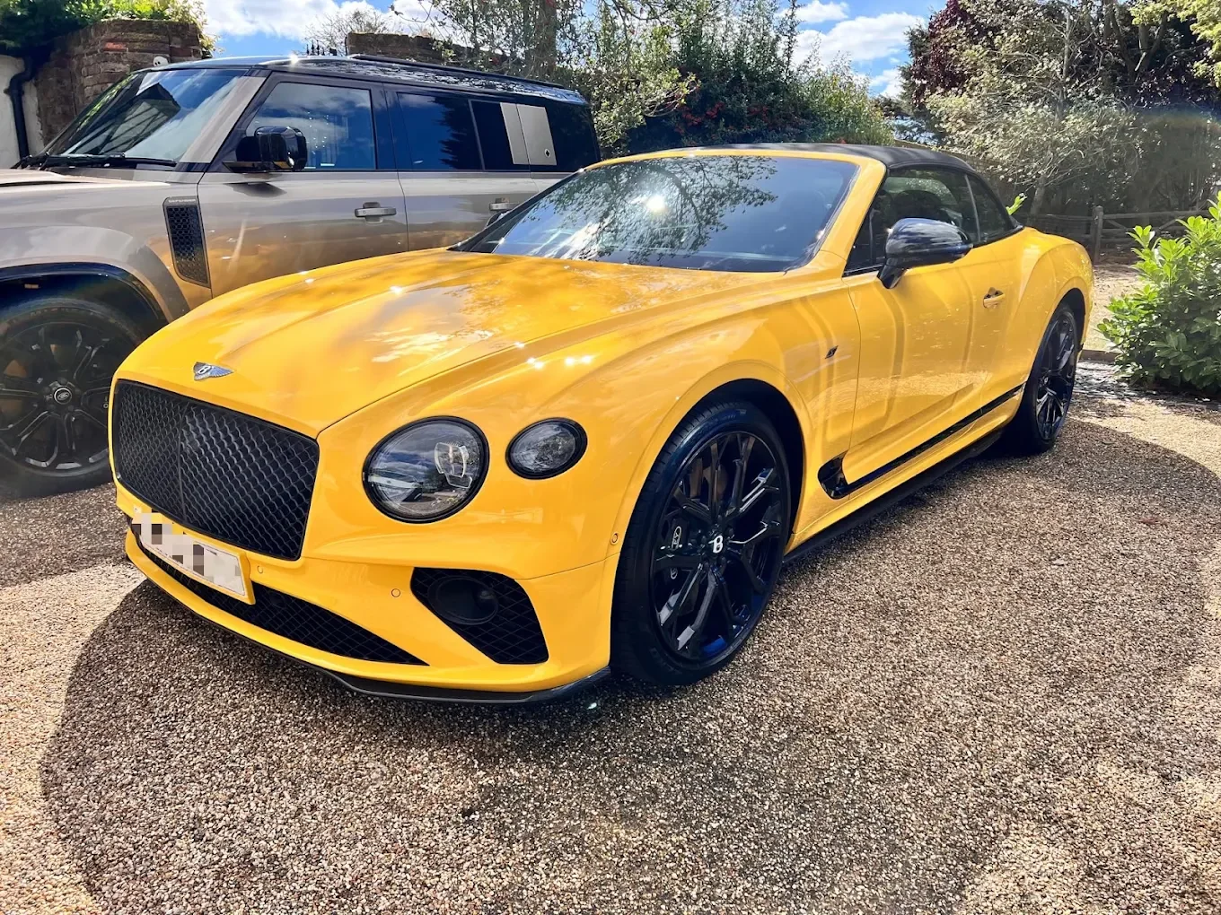 Bentley Continental in for a full detail done by Dan & Dusted done in Brentwood Essex. Mobile valeting.