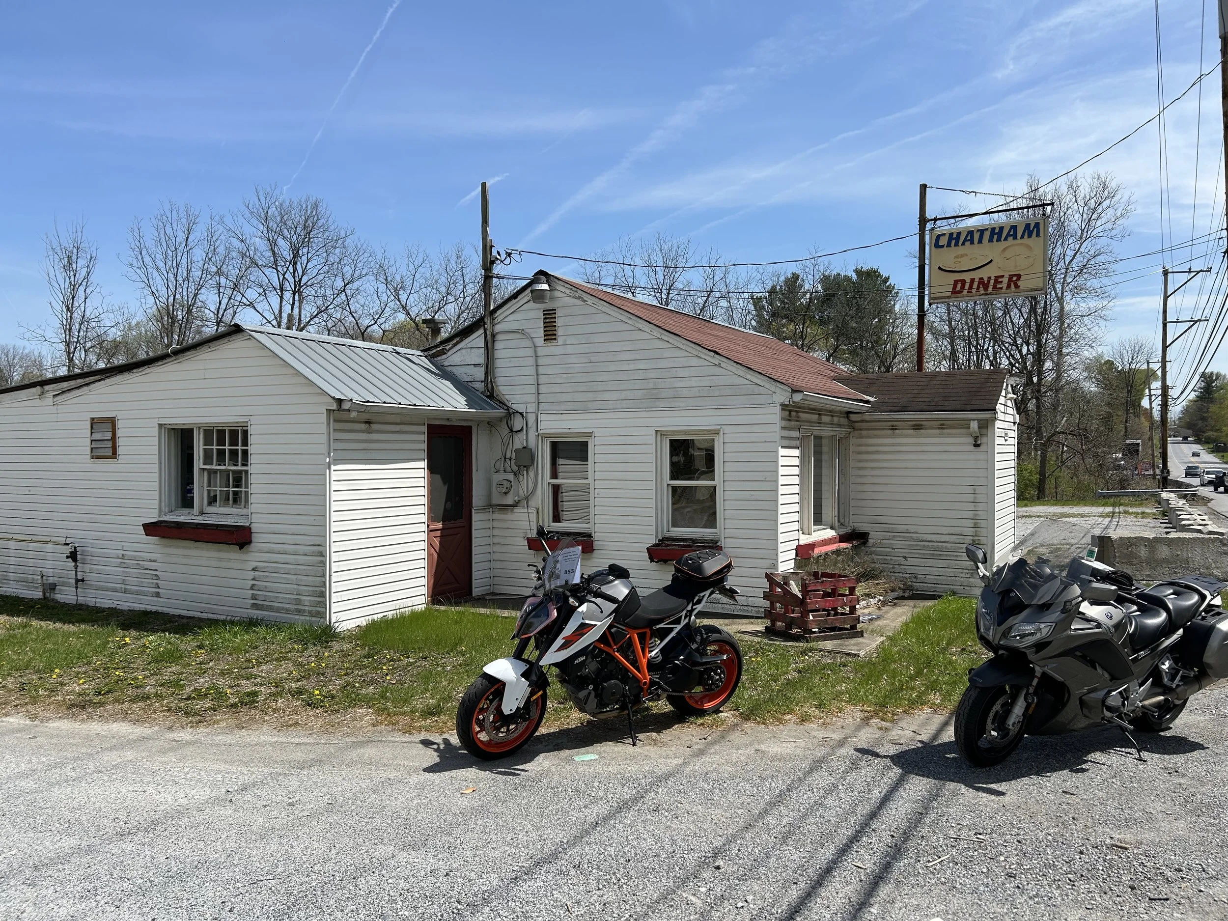 Chatham, PA, Chatham Diner, Rider 853.JPG