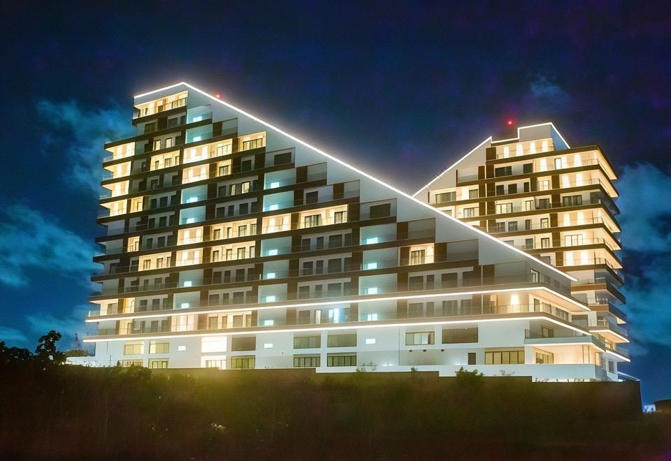 Two-Bedroom Apartment at The Signature