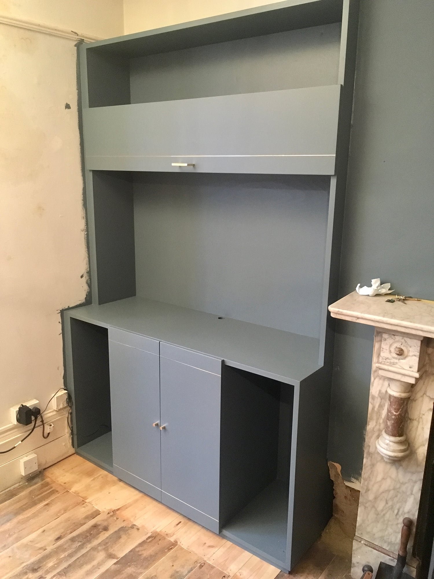 Alcove TV unit
