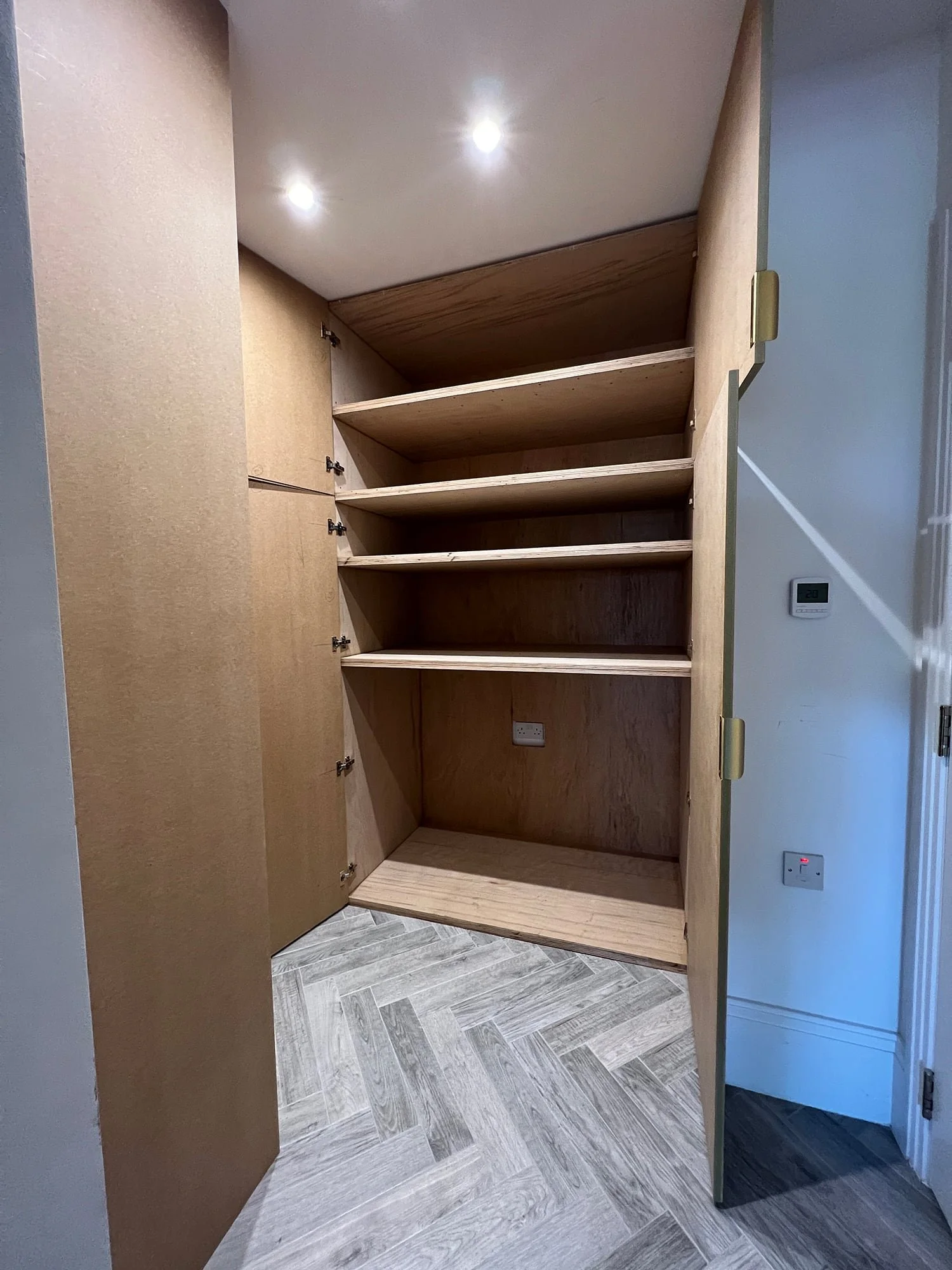 Wardrobe-Storage-Cabinetry-03.jpg