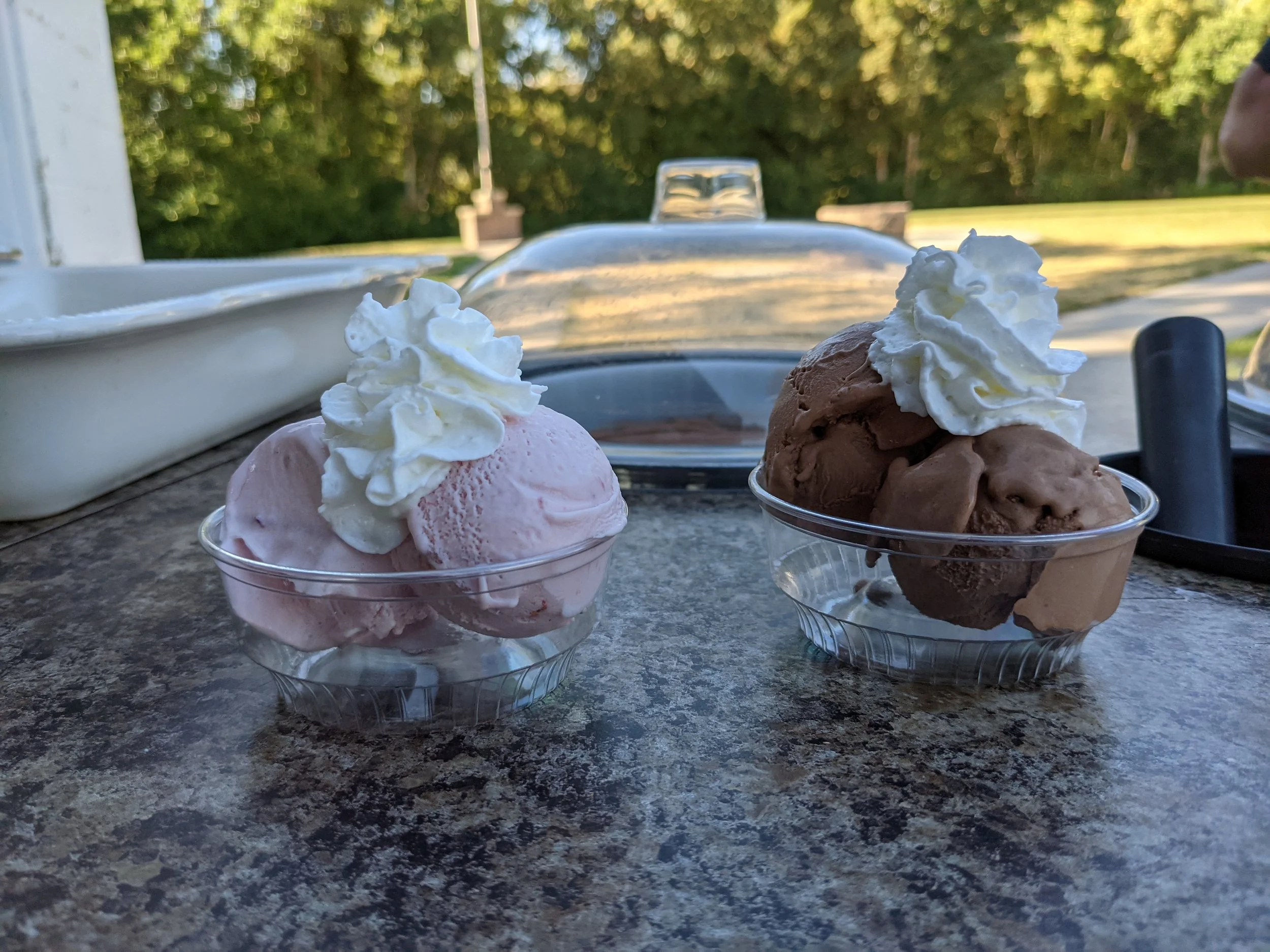Utah Gelato catering. Perfect for any wedding or corporate event. Served from our cute dessert cart!