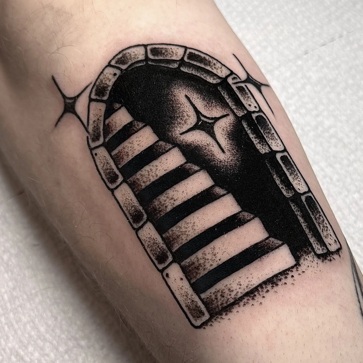Billy Bennett
Black and grey archway stairs
