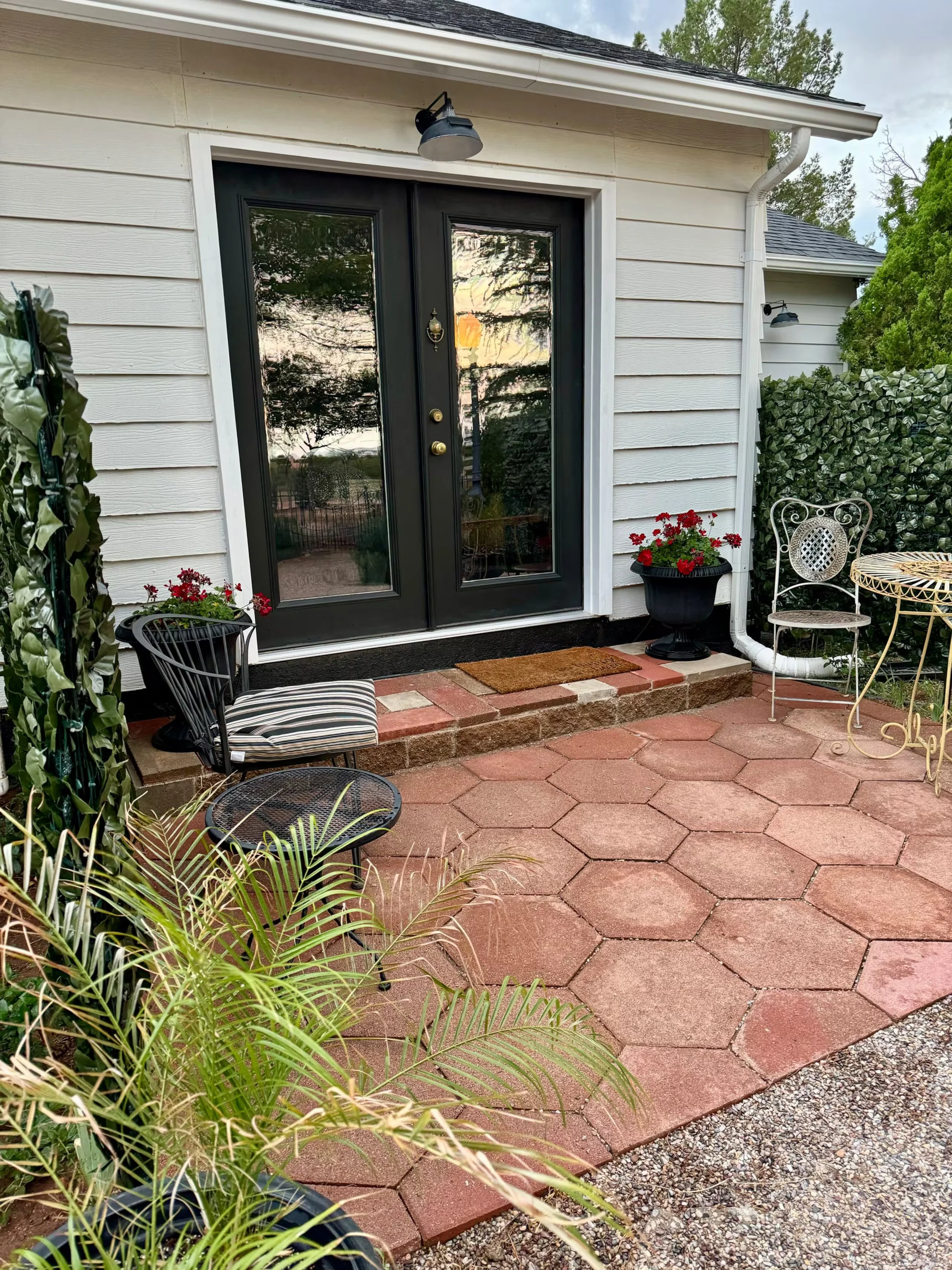 Private Courtyard: Enjoy your evenings under the stars around a smokeless fire pit in your private courtyard.