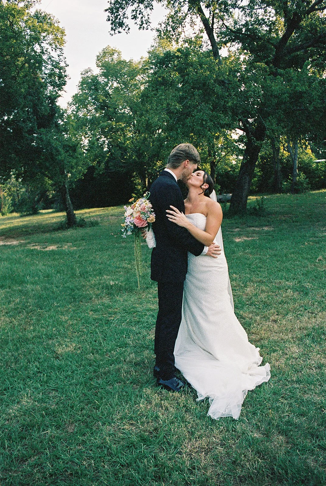AnnieAustinPhoto_Briar-Rose-Wedding_film-photography_16.jpg