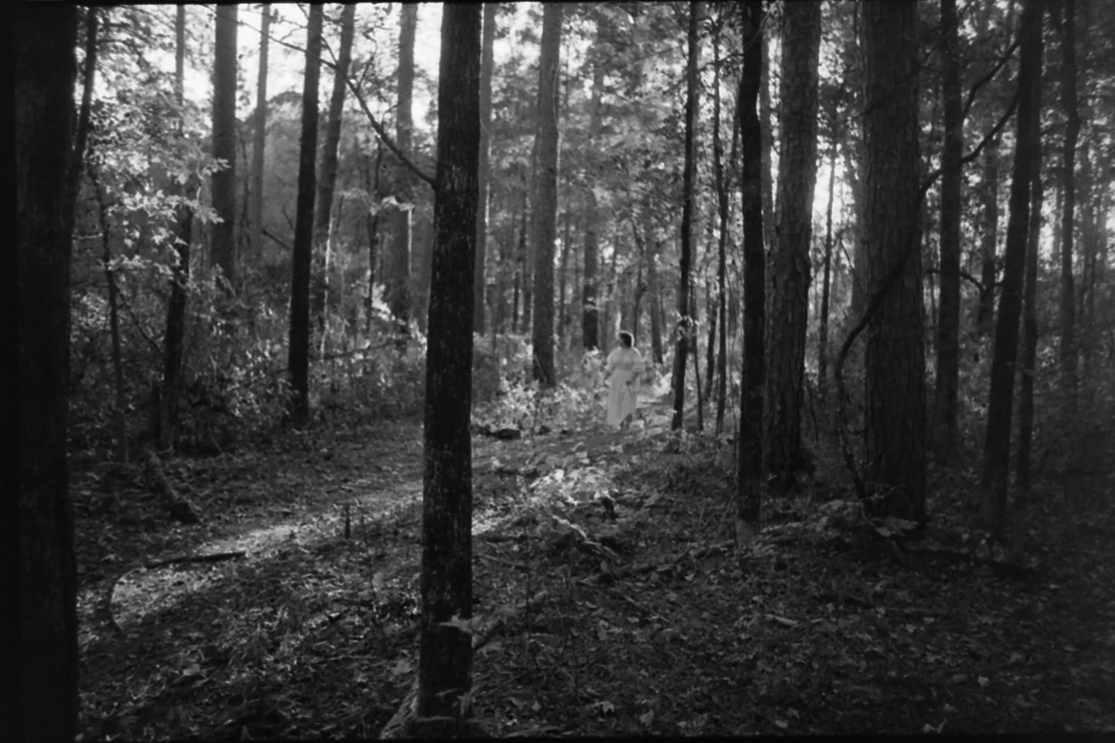 AnnieAustinPhoto_East-Texas-Bridals_on-35mm-film_01.jpg
