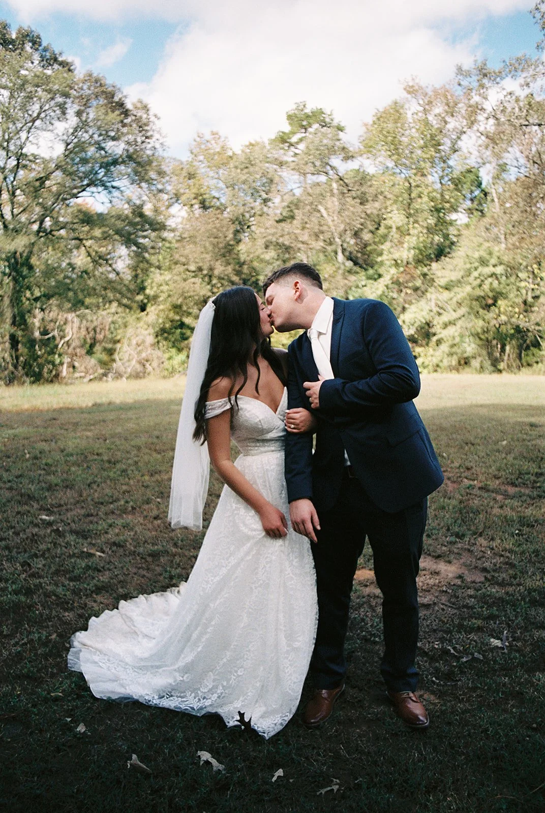 AnnieAustinPhoto_Tyler-Texas-Wedding_medium-format-analog-photography_17.jpg