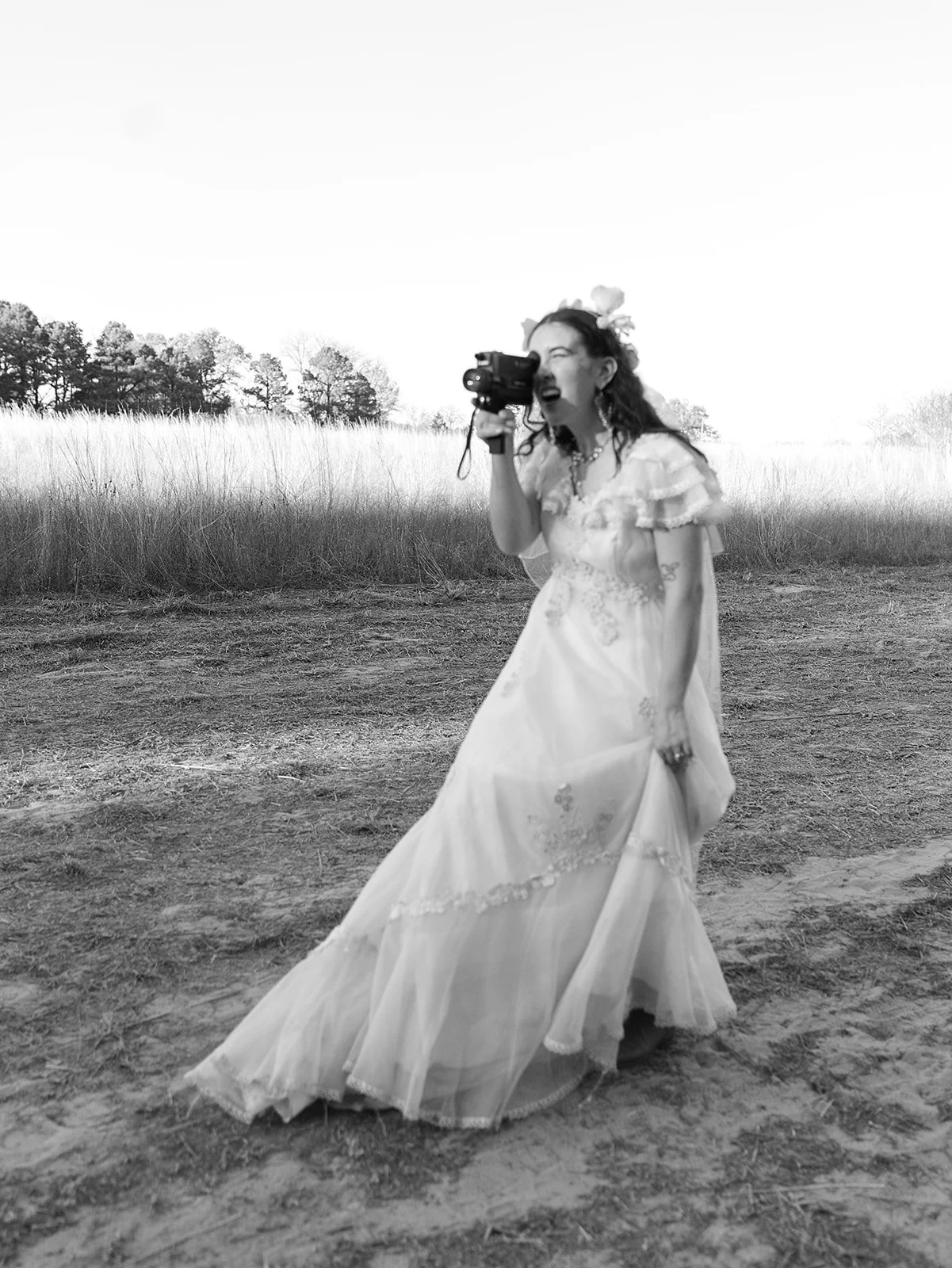 AnnieAustinPhoto_East-Texas-Documentary-Wedding_1970_s-style_27.jpg