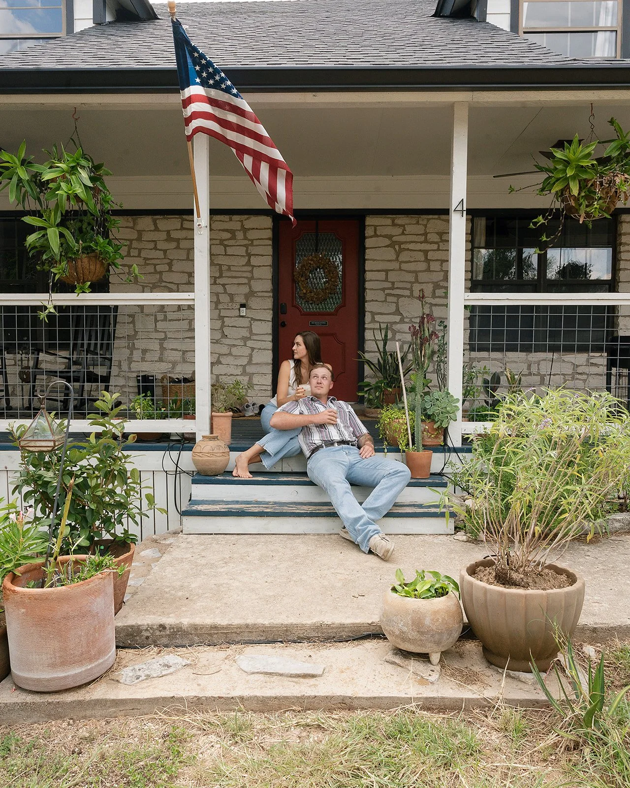 AnnieAustinPhoto_At-home-couples-photography_in-Texas_07.jpg