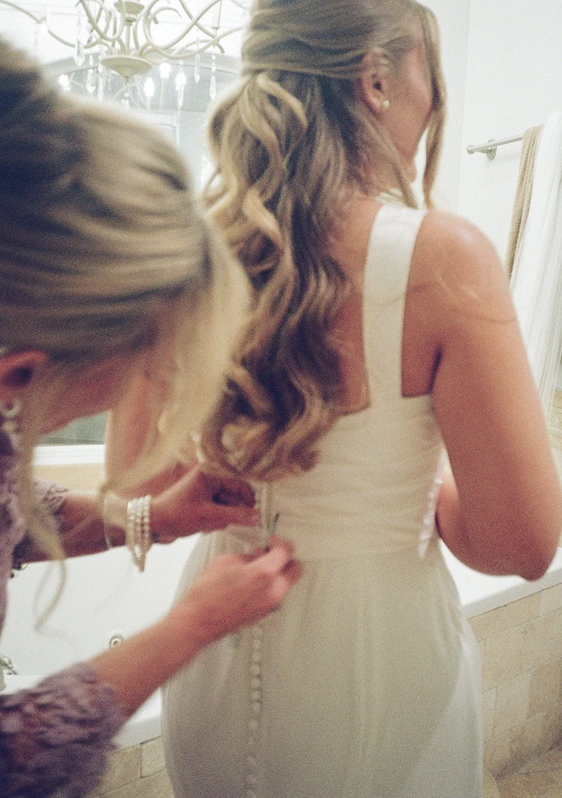 AnnieAustinPhoto_DFW-Wedding-Photography_on-analog-film_04.jpg