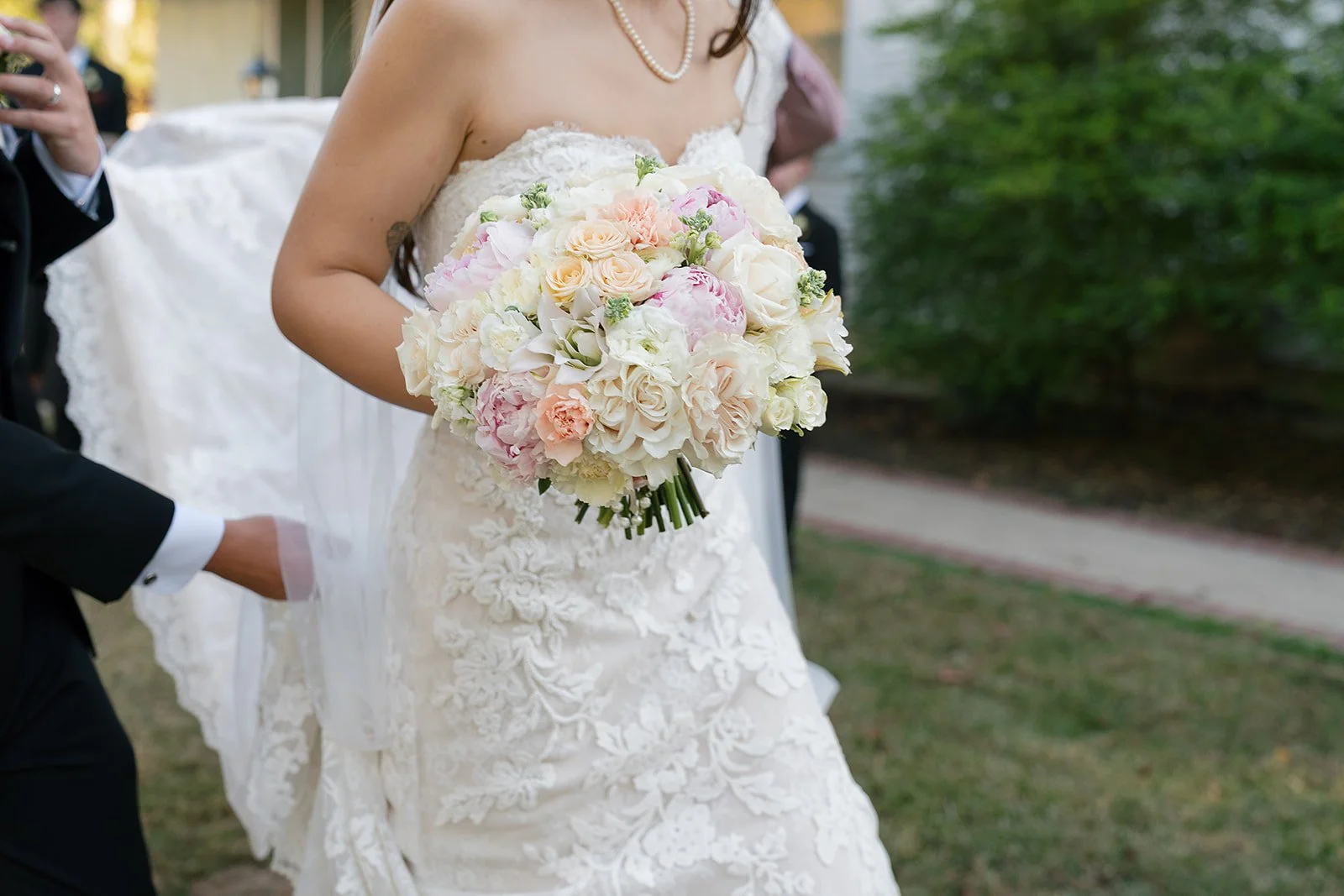 AnnieAustinPhoto_Oaklea-Mansion-Wedding_Candid-photography_27.jpg