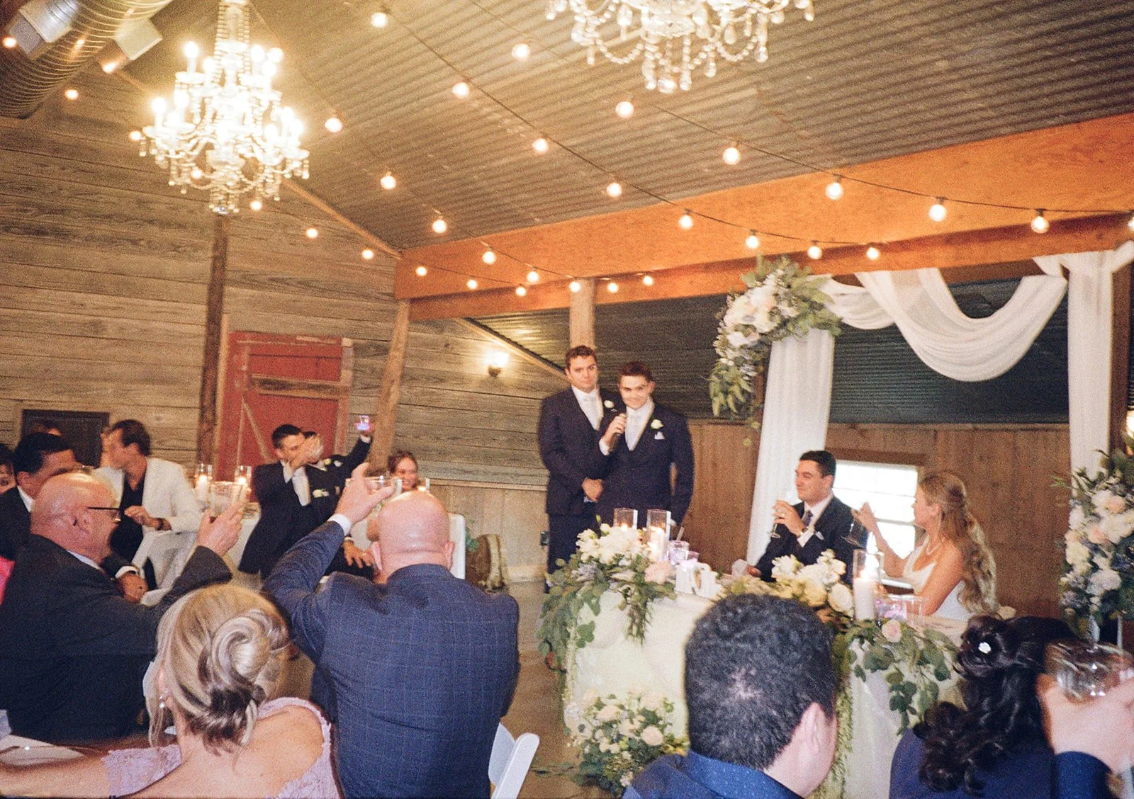 AnnieAustinPhoto_Dallas-Documentary-Wedding-Photography_Reception-photos_25.jpg