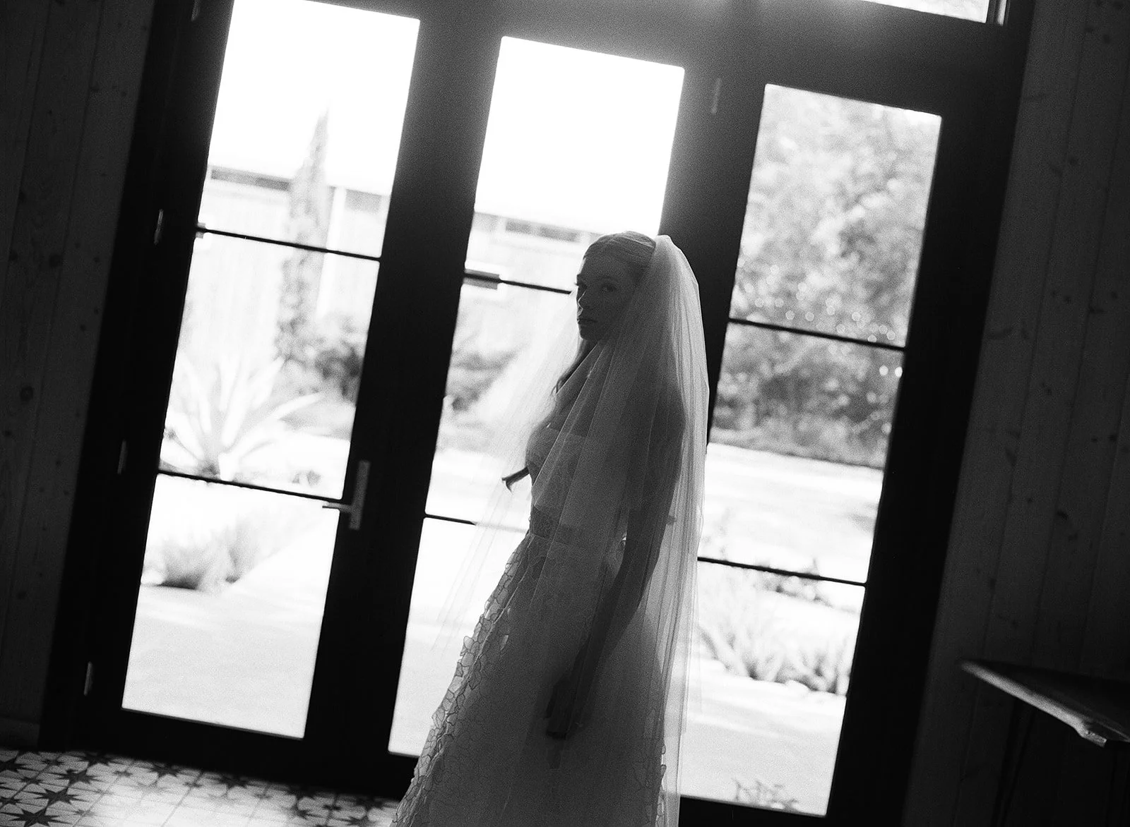 AnnieAustinPhoto_Dove-Hollow-Wedding-Texas_Medium-Format-Bridal-Photo_06.jpg
