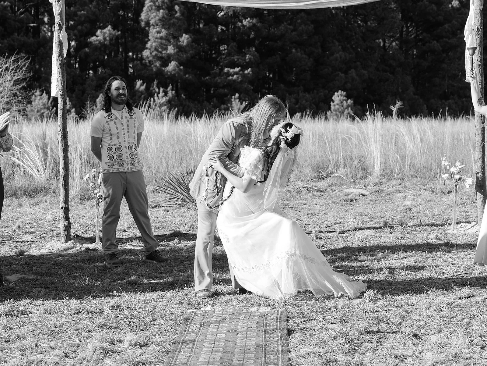 AnnieAustinPhoto_East-Texas-Wedding_Festival-style-ceremony_23.jpg