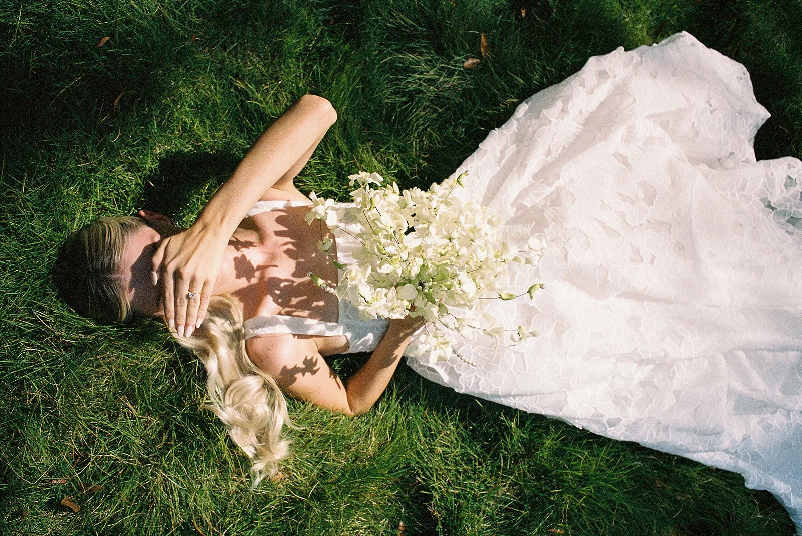 AnnieAustinPhoto_Dove-hollow-Venue_Editorial-Bridals_04.jpg