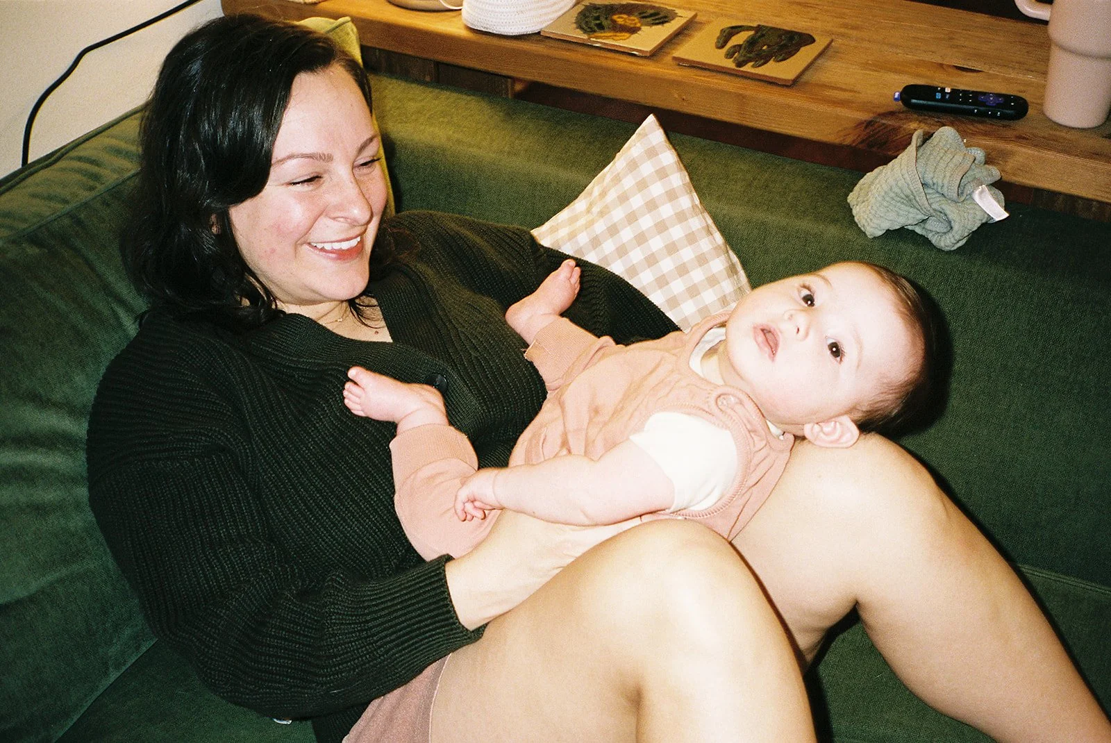 AnnieAustinPhoto_Texas-family-photography_in-home_03.jpg