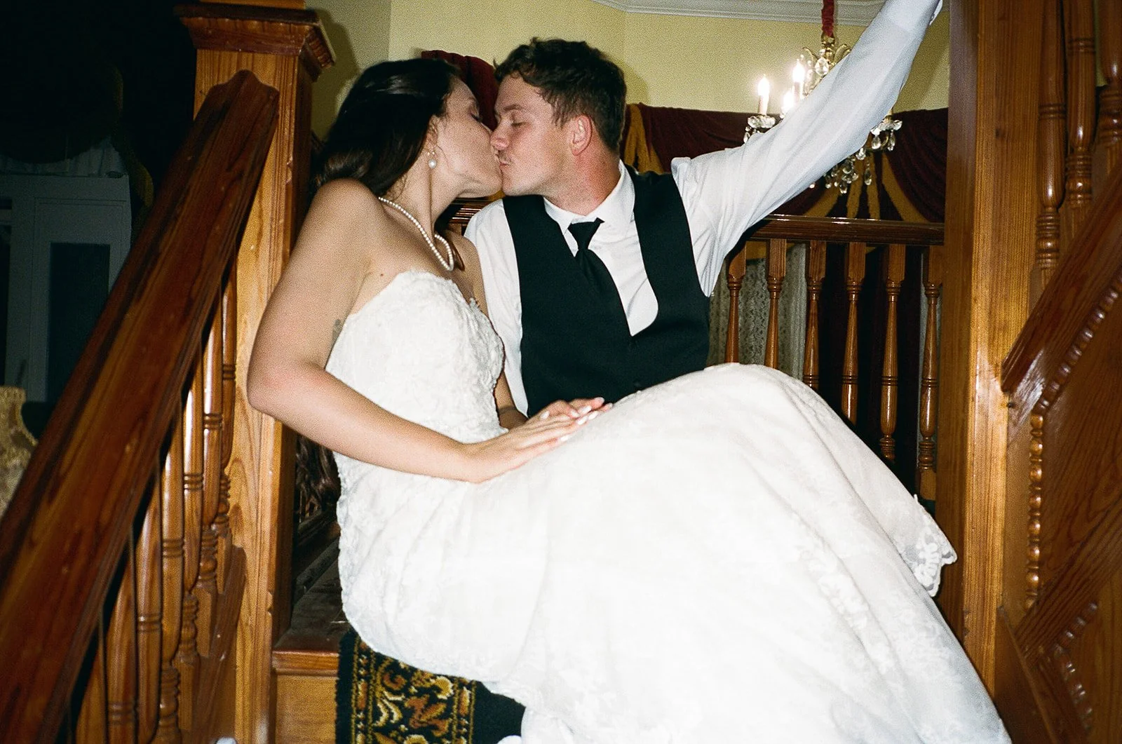 AnnieAustinPhoto_Oaklea-Mansion_a_w-reception-2-329_pt(11560023998).jpg