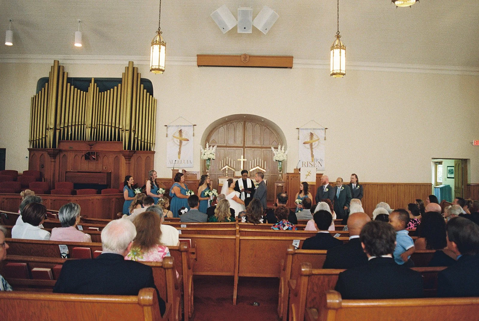 AnnieAustinPhoto_Houston-wedding-photos_Film-photography_05.jpg