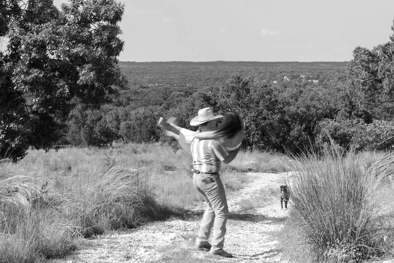 AnnieAustinPhoto_At-home-couples-photography_in-Aaustin-Texas_25.jpg