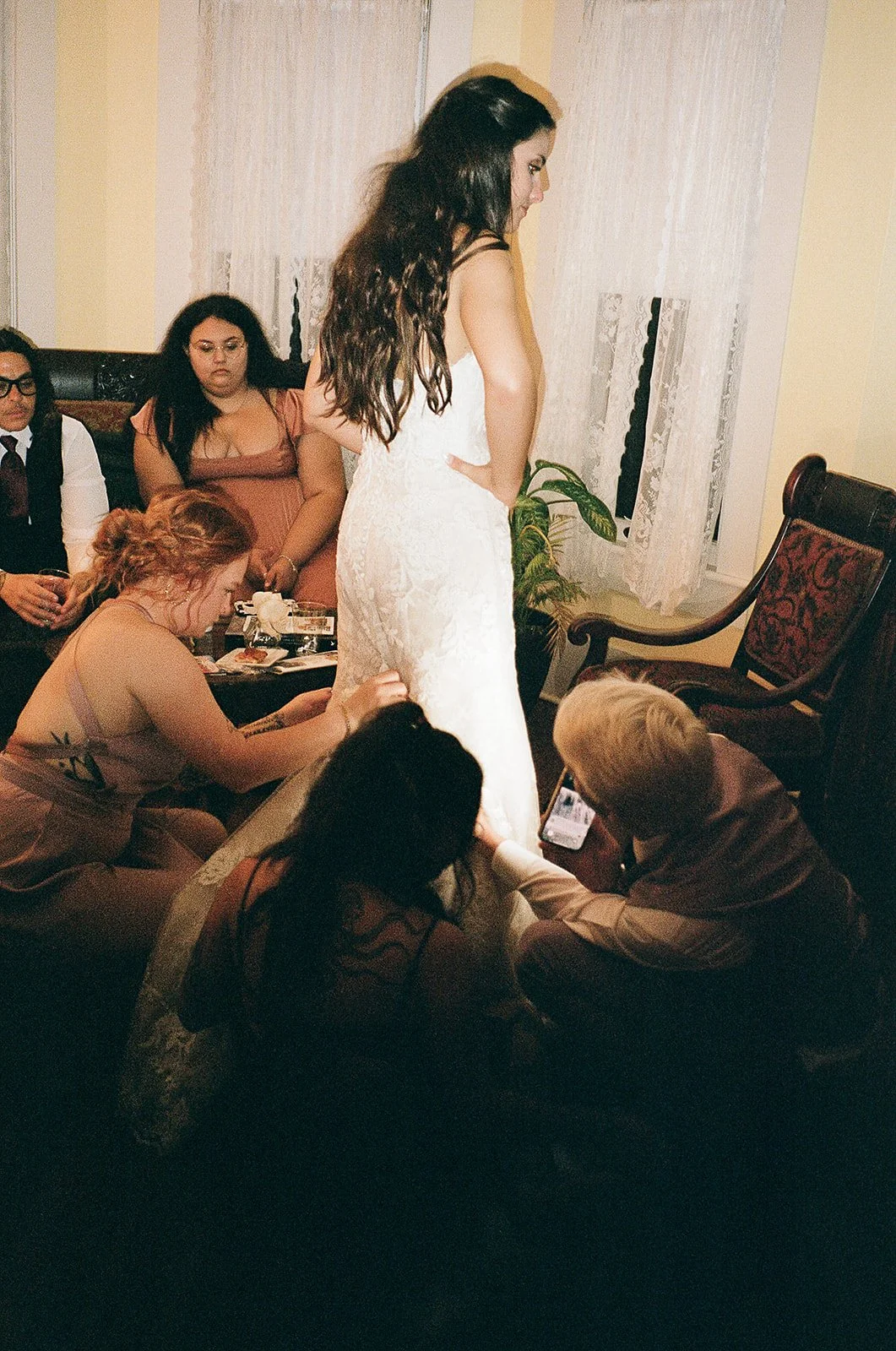 AnnieAustinPhoto_Oaklea-Mansion-Wedding_Film-photography_32.jpg