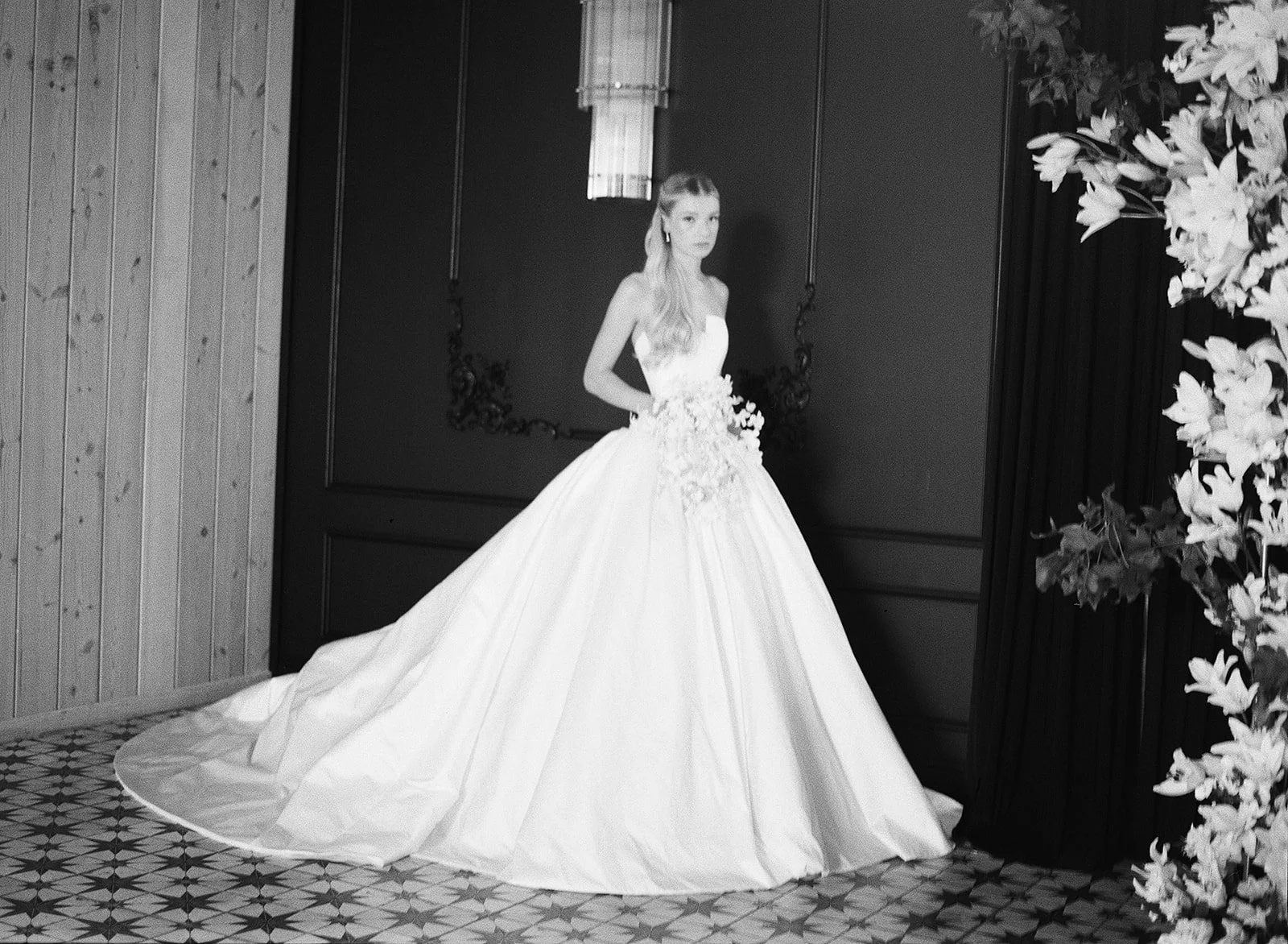 AnnieAustinPhoto_Dove-Hollow-Wedding-Texas_Medium-Format-Film-photo_07.jpg