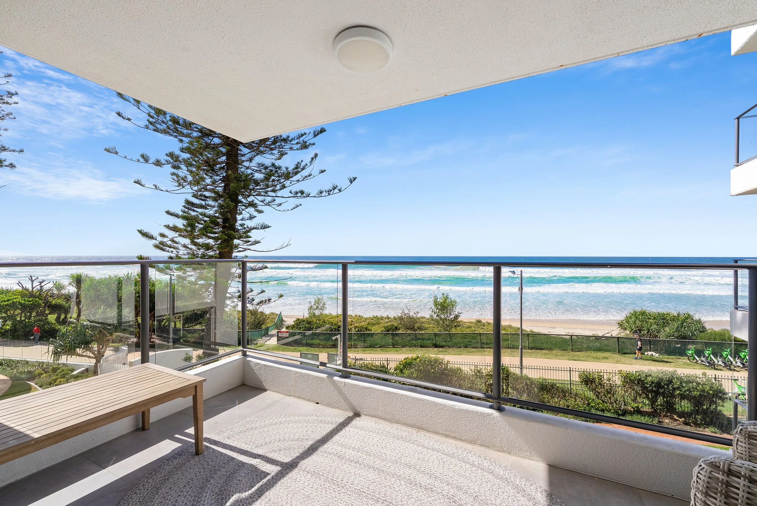 Front balcony with ocean and beach views, Surfers Paradise