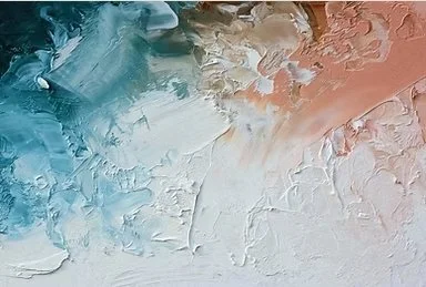 Peinture abstraite texturée aux tons bleu turquoise, blanc et rose poudré.