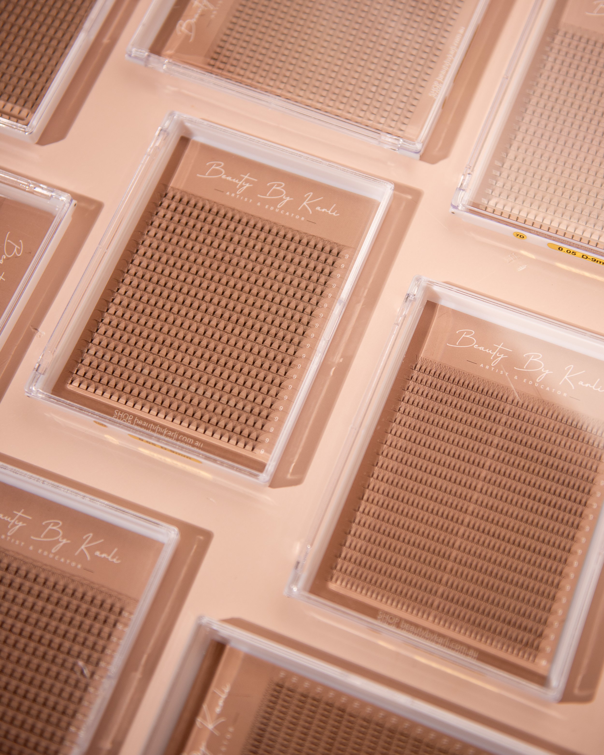 Large Lash Trays
