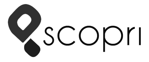Schwarzes Scopri-Logo mit stilisiertem, grauem Symbol und Schriftzug „scopri“