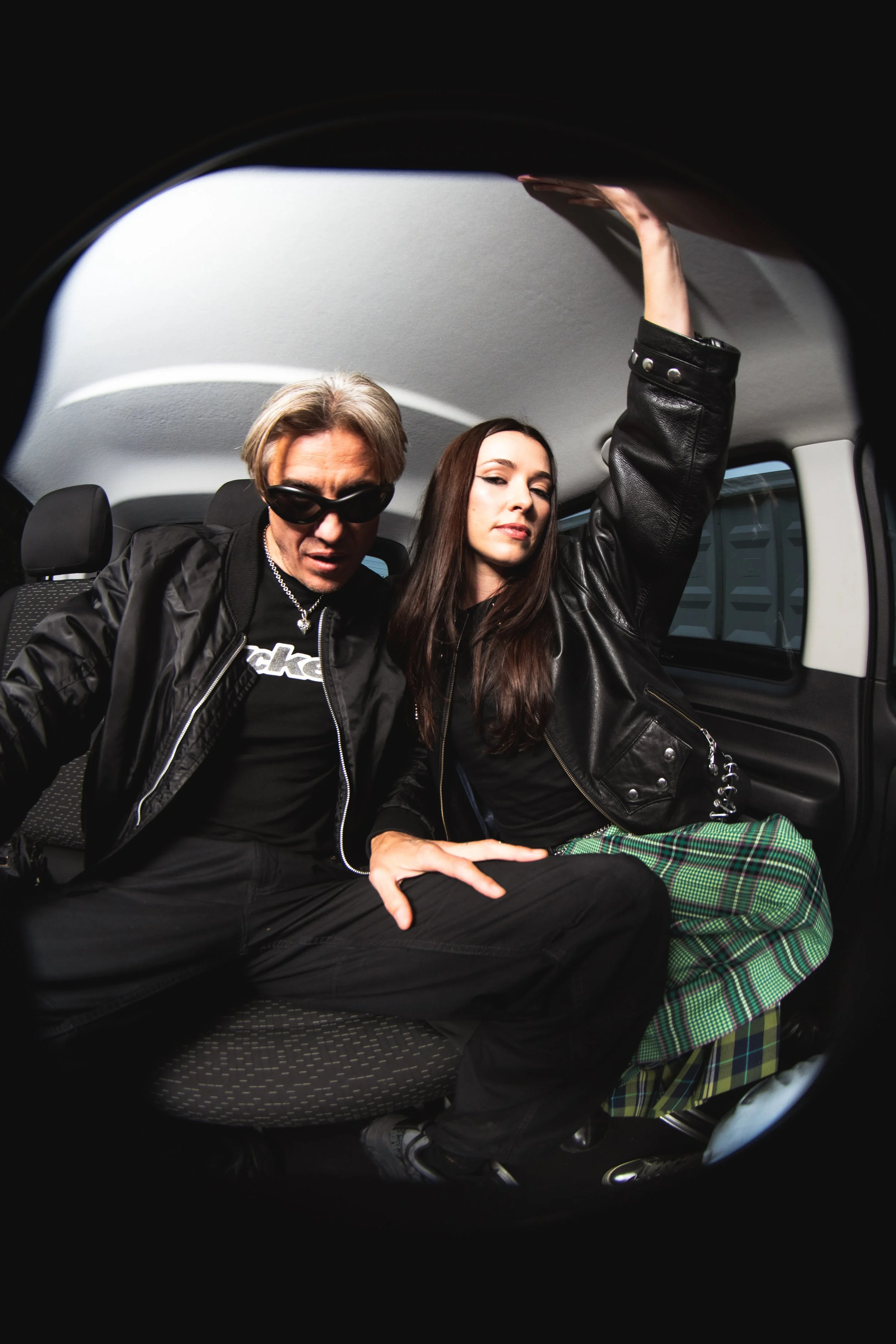 Confidence Man | 2025