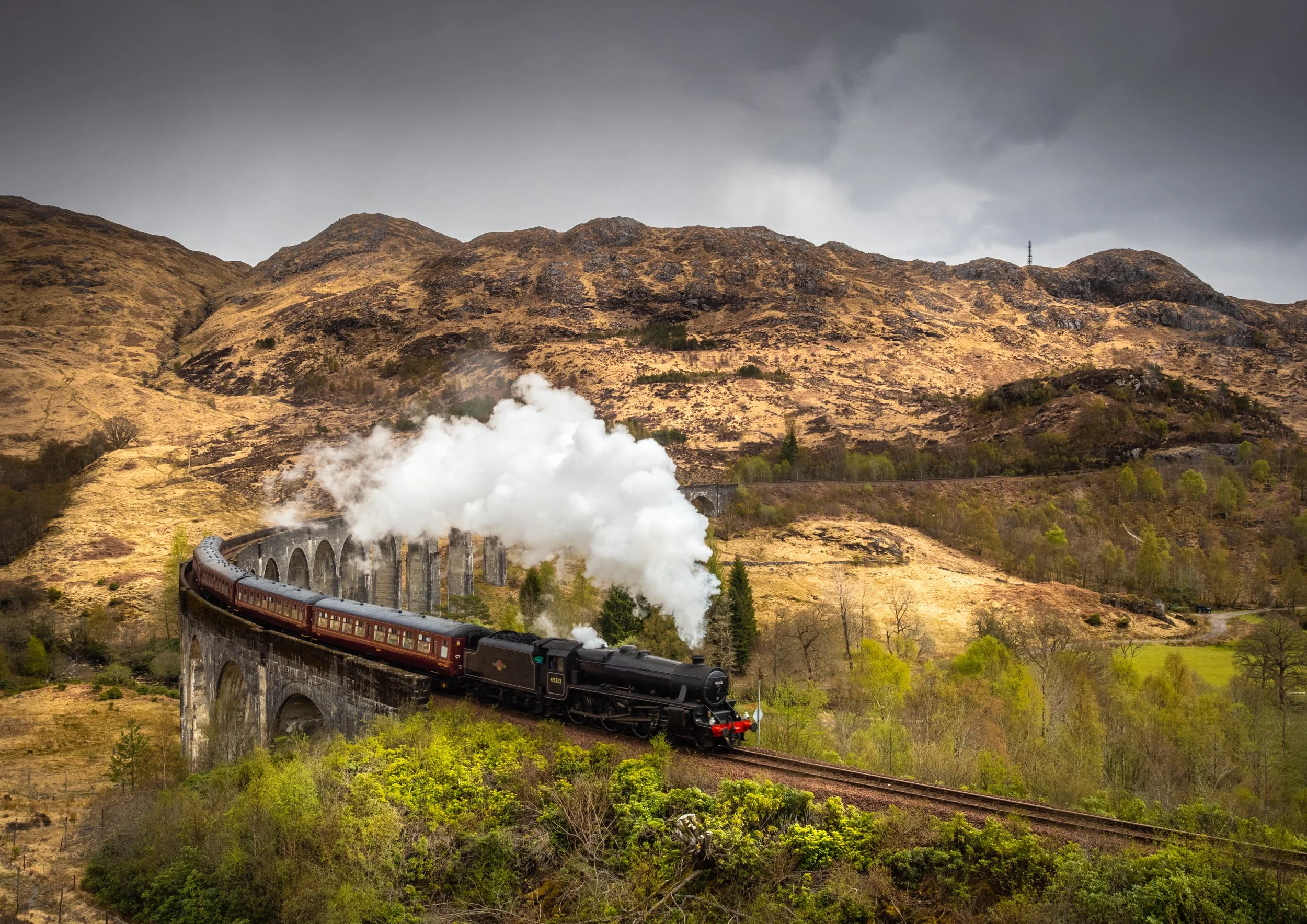 scotland-landscape-harry-poyyer-railway.jpg