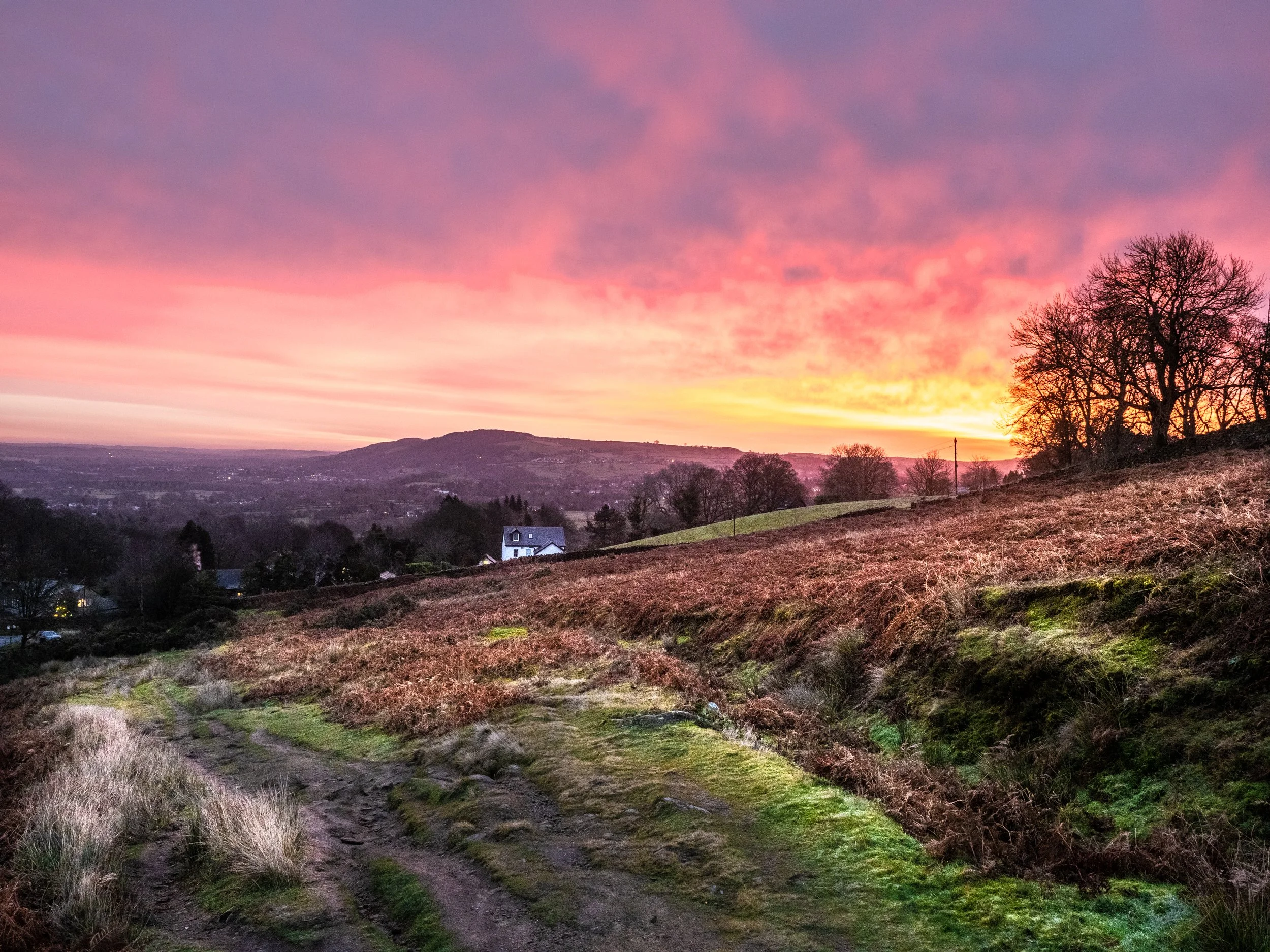 yorkshire-landscape-wharfedale-sunrise.jpg
