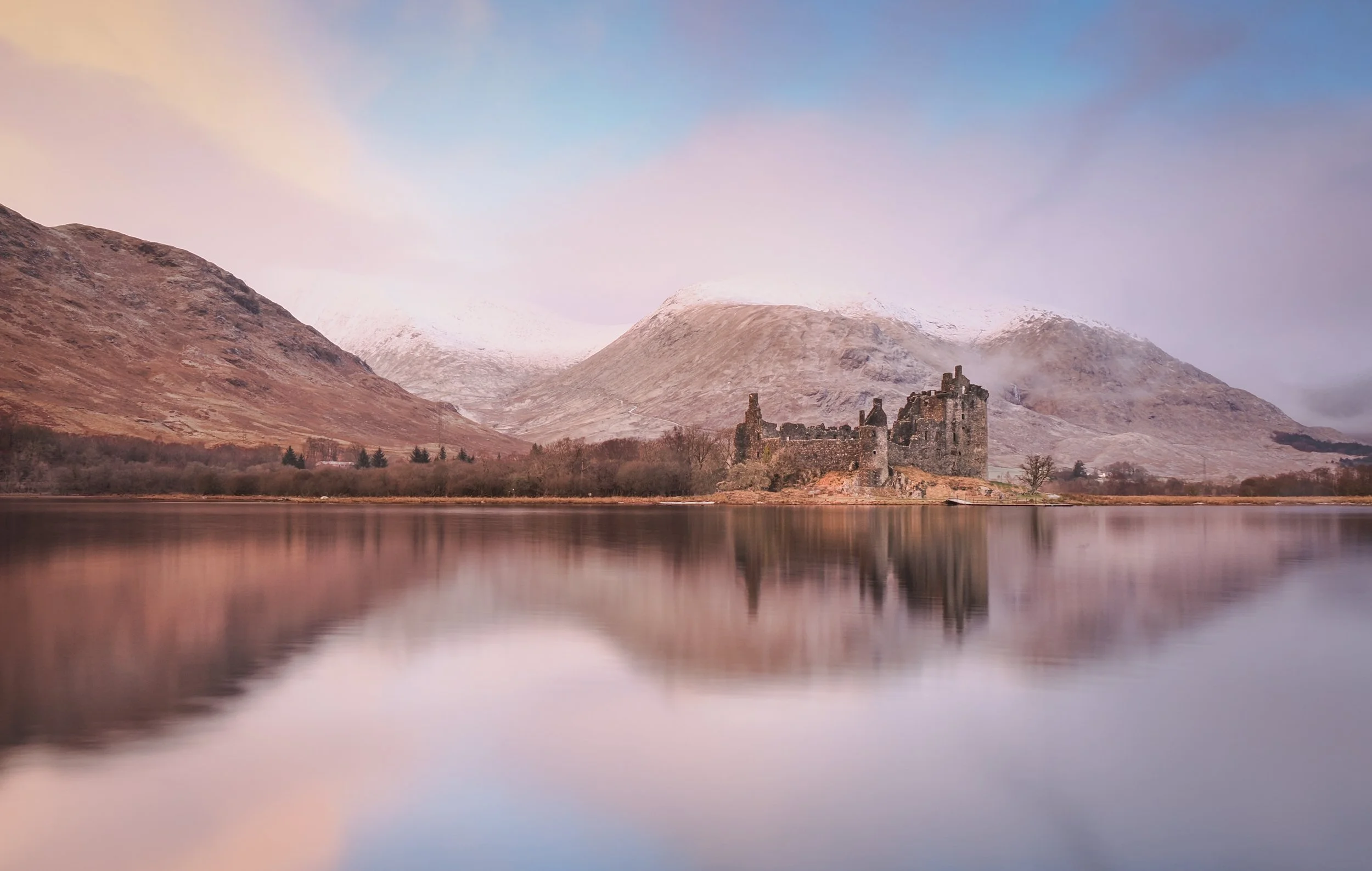 scotland-landscape-kilchurn-castle.jpg