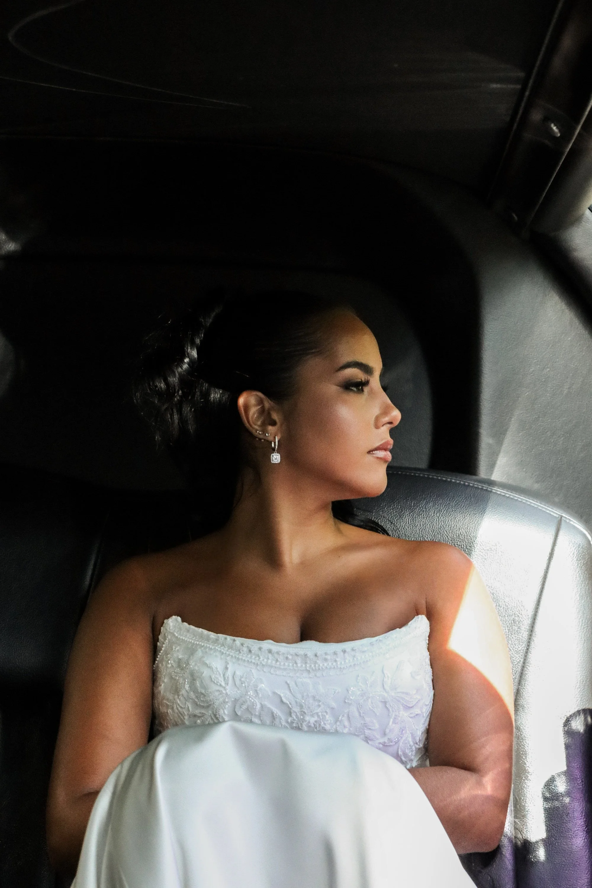 Kimberly Sostre, Artistry by Kimmi, Rhode Island bridal makeup artist, luxury full glam bridal makeup, flawless skin, timeless wedding makeup