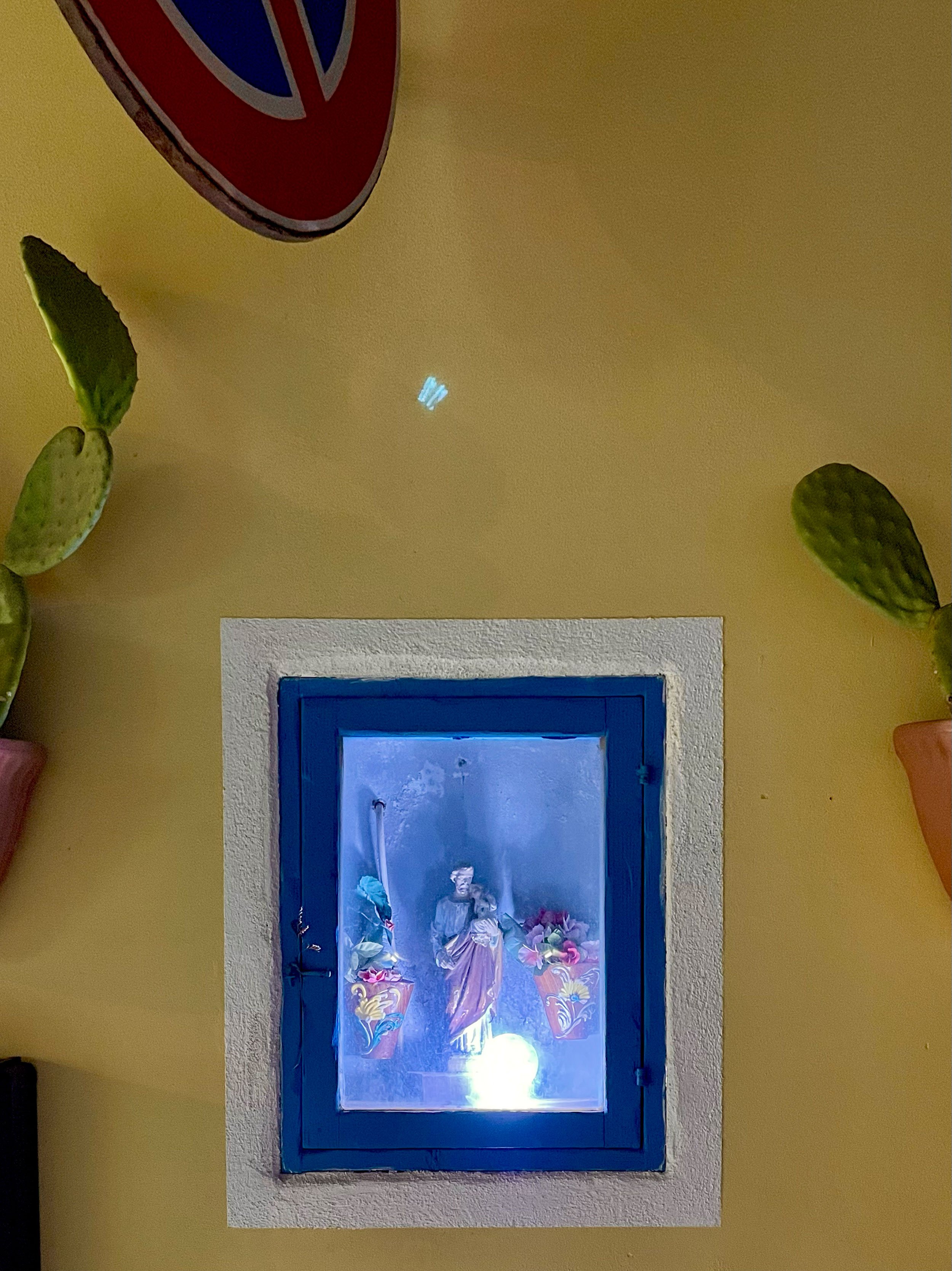 005_LOUISE HAGGER_SICILY SHRINES_.jpg