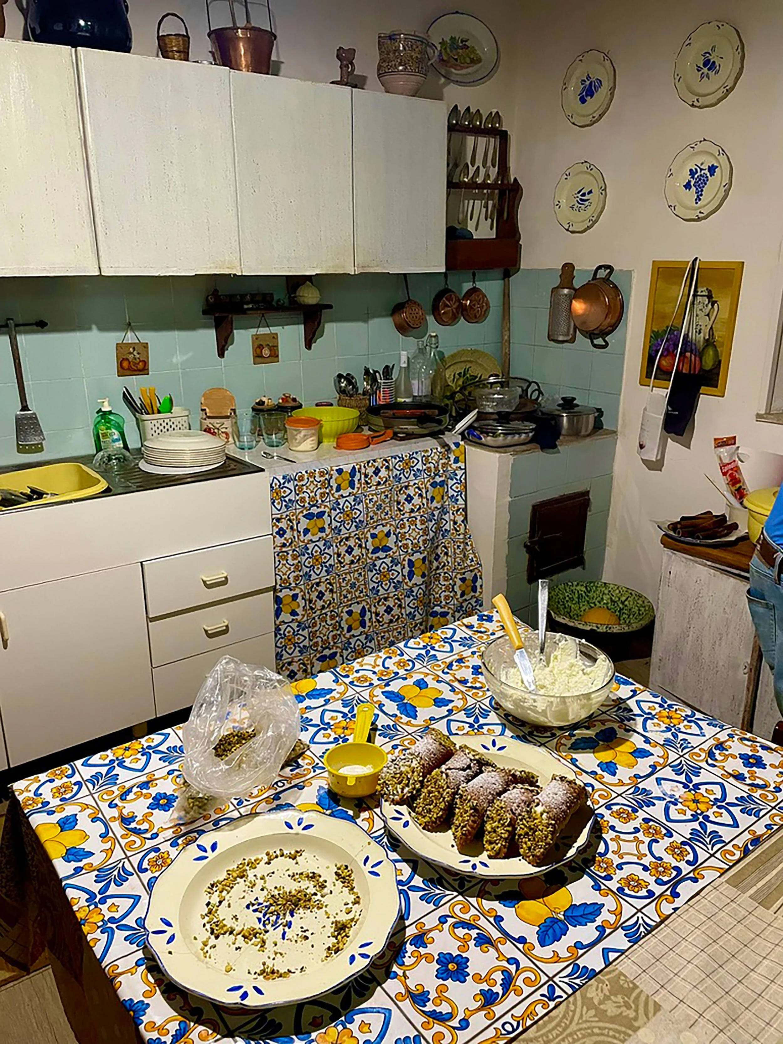 068_LOUISE HAGGER_SICILY.jpg