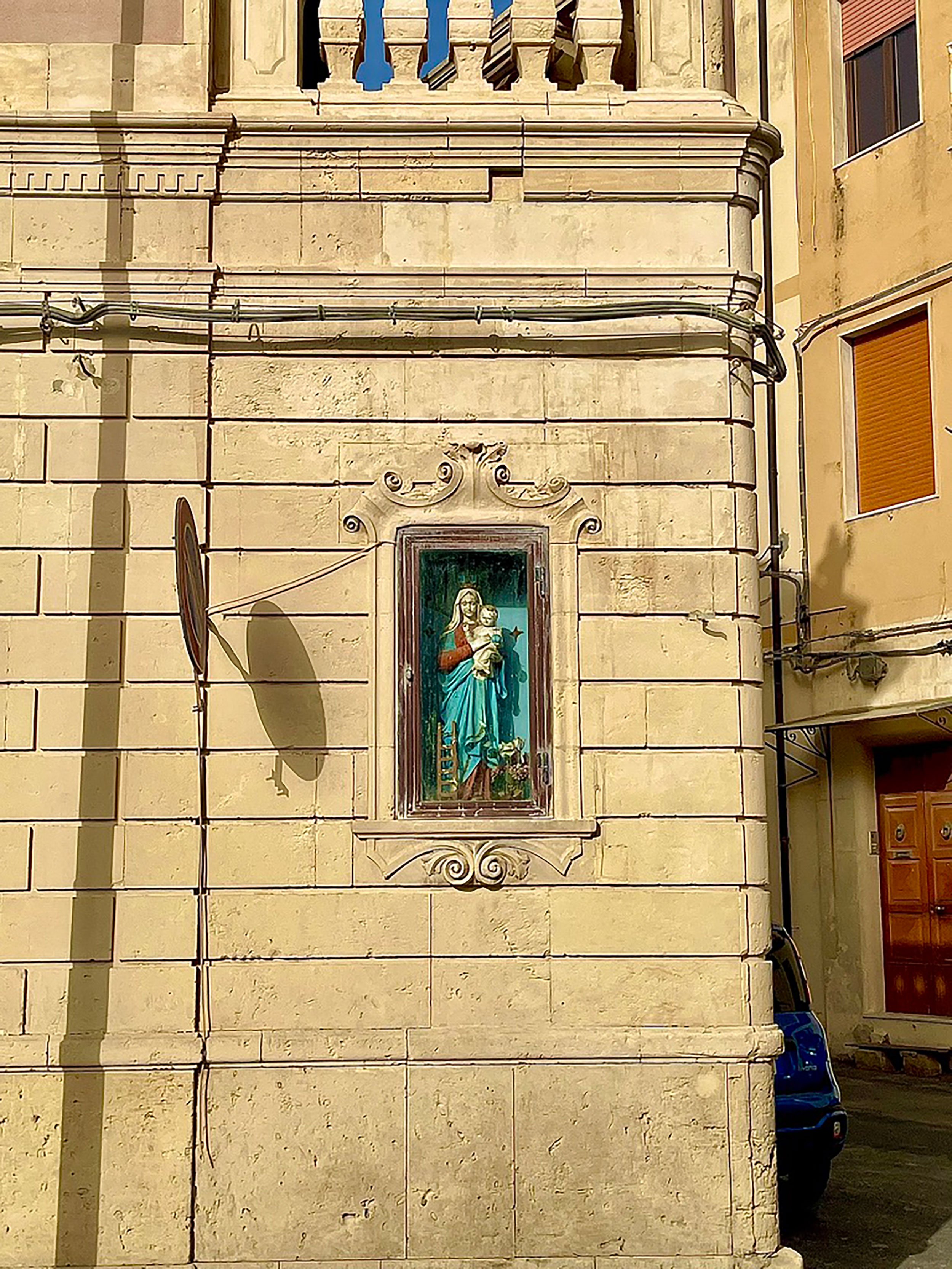 006_LOUISE HAGGER_SICILY SHRINES_.jpg