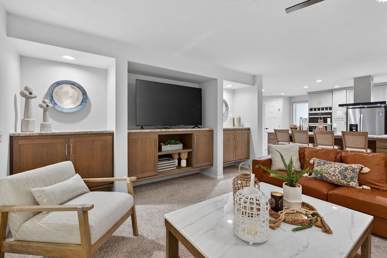 112-paramount-3260h32394-odyssey-living-room-1.jpeg