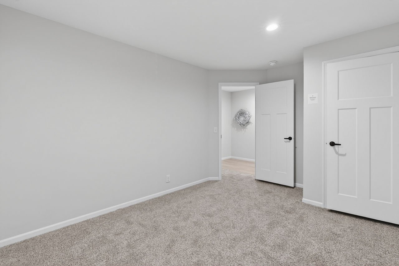 112-paramount-3260h32394-odyssey-bedrooms-1.jpeg