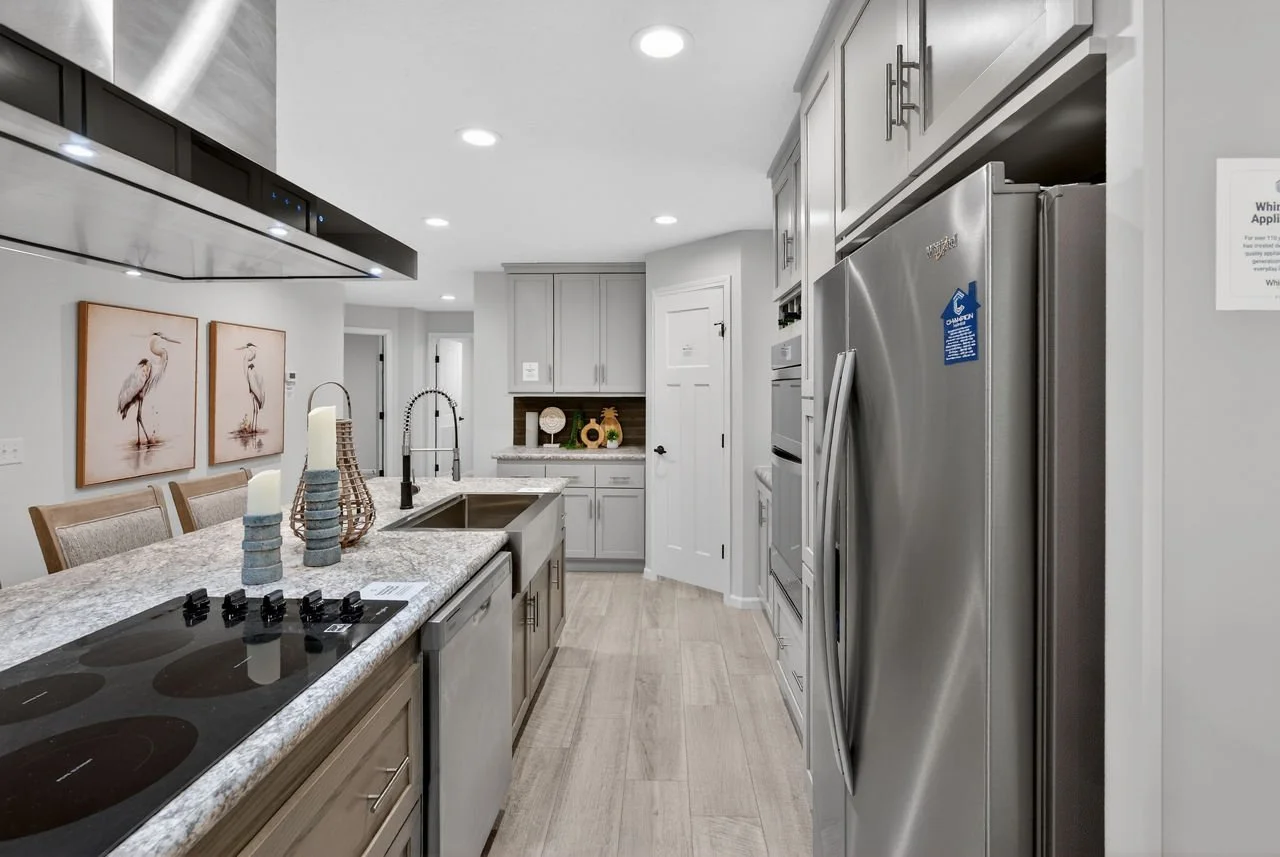112-paramount-3260h32394-odyssey-kitchen-4.jpeg