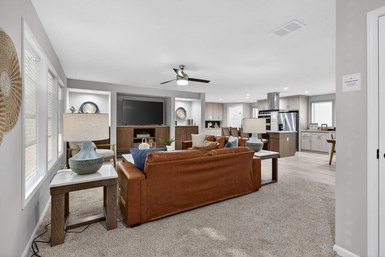 112-paramount-3260h32394-odyssey-living-room-2.jpeg