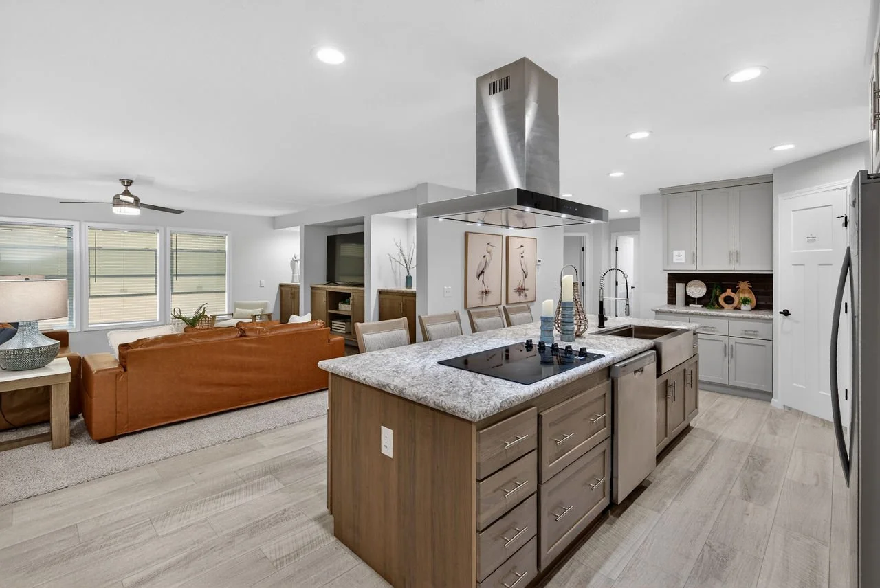 112-paramount-3260h32394-odyssey-kitchen-2.jpeg