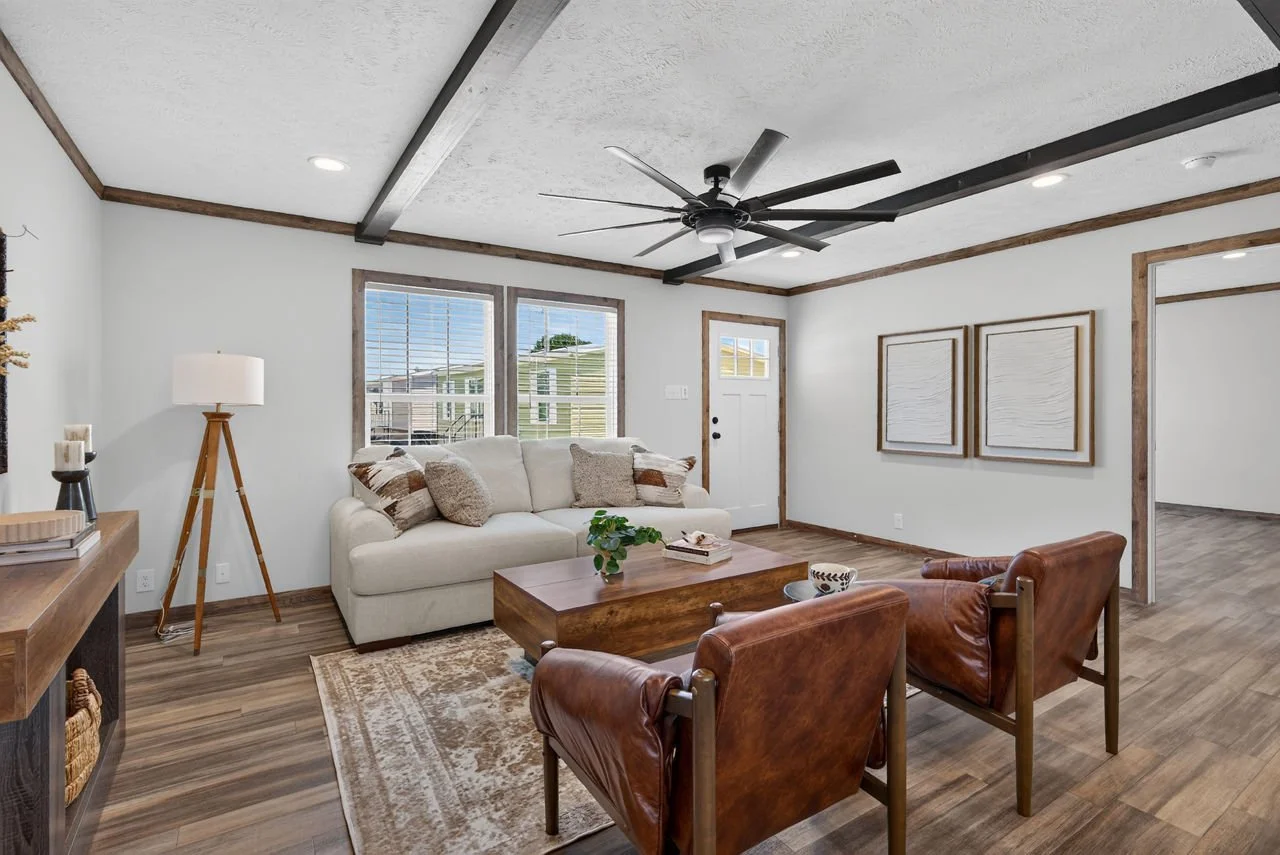 021-highland-meadowview-living-room-1.jpeg