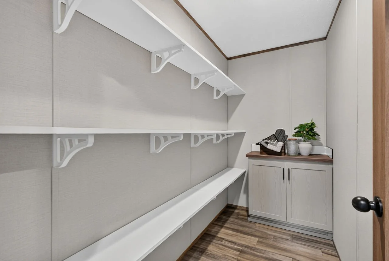 021-highland-meadowview-pantry.jpeg