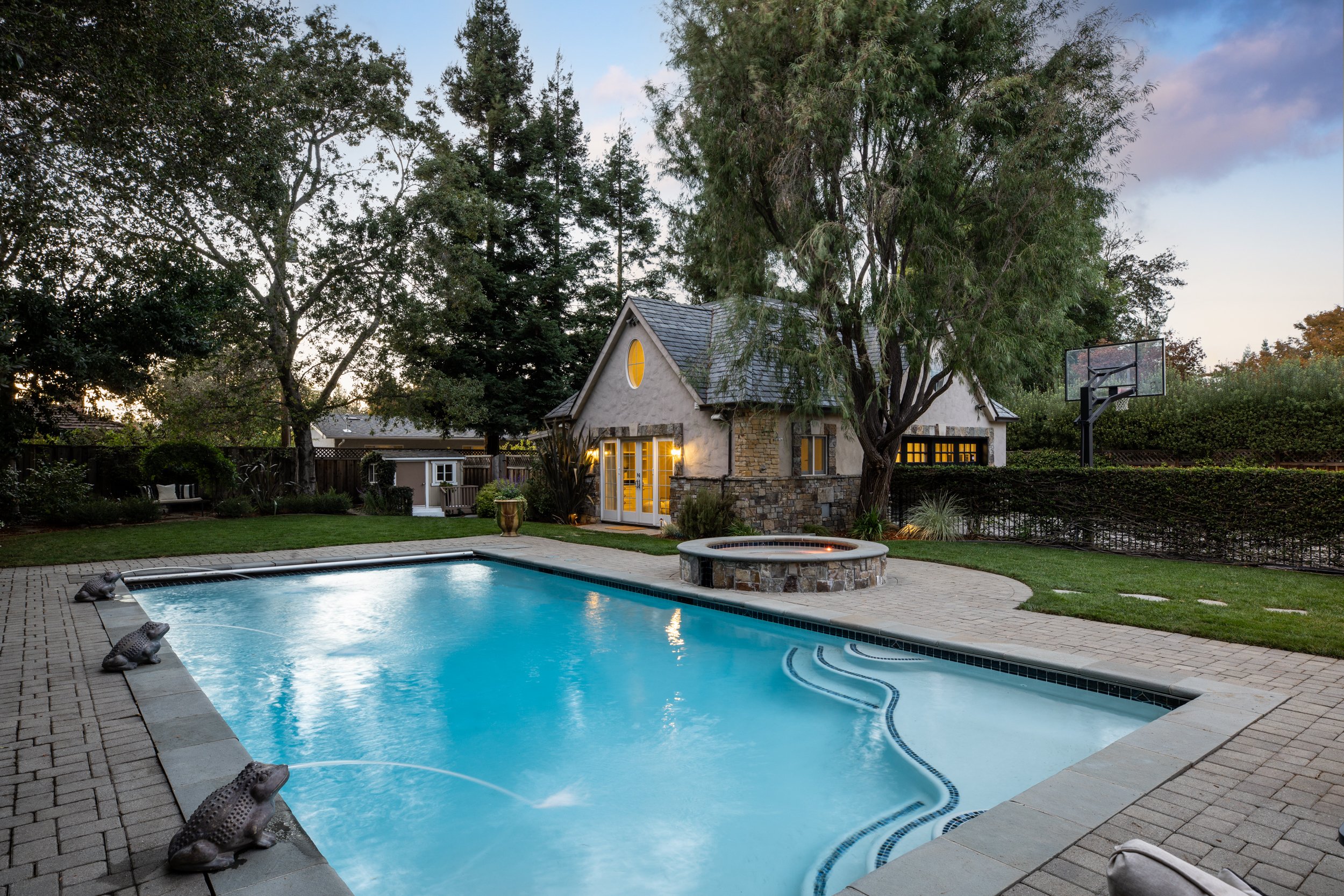 51-Linden_Matt_Anello-6475-MLS.jpg